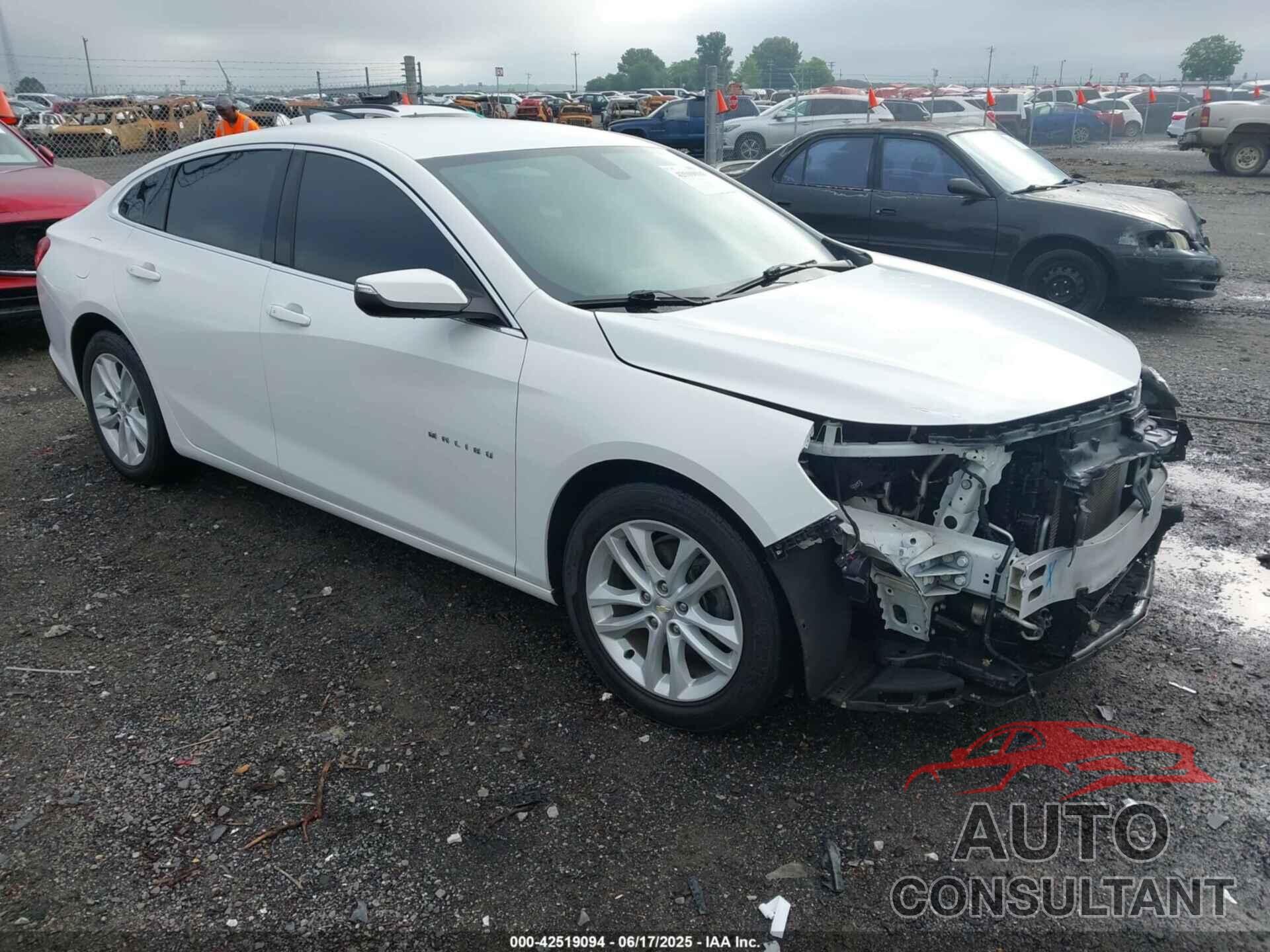 CHEVROLET MALIBU 2018 - 1G1ZD5ST0JF245162