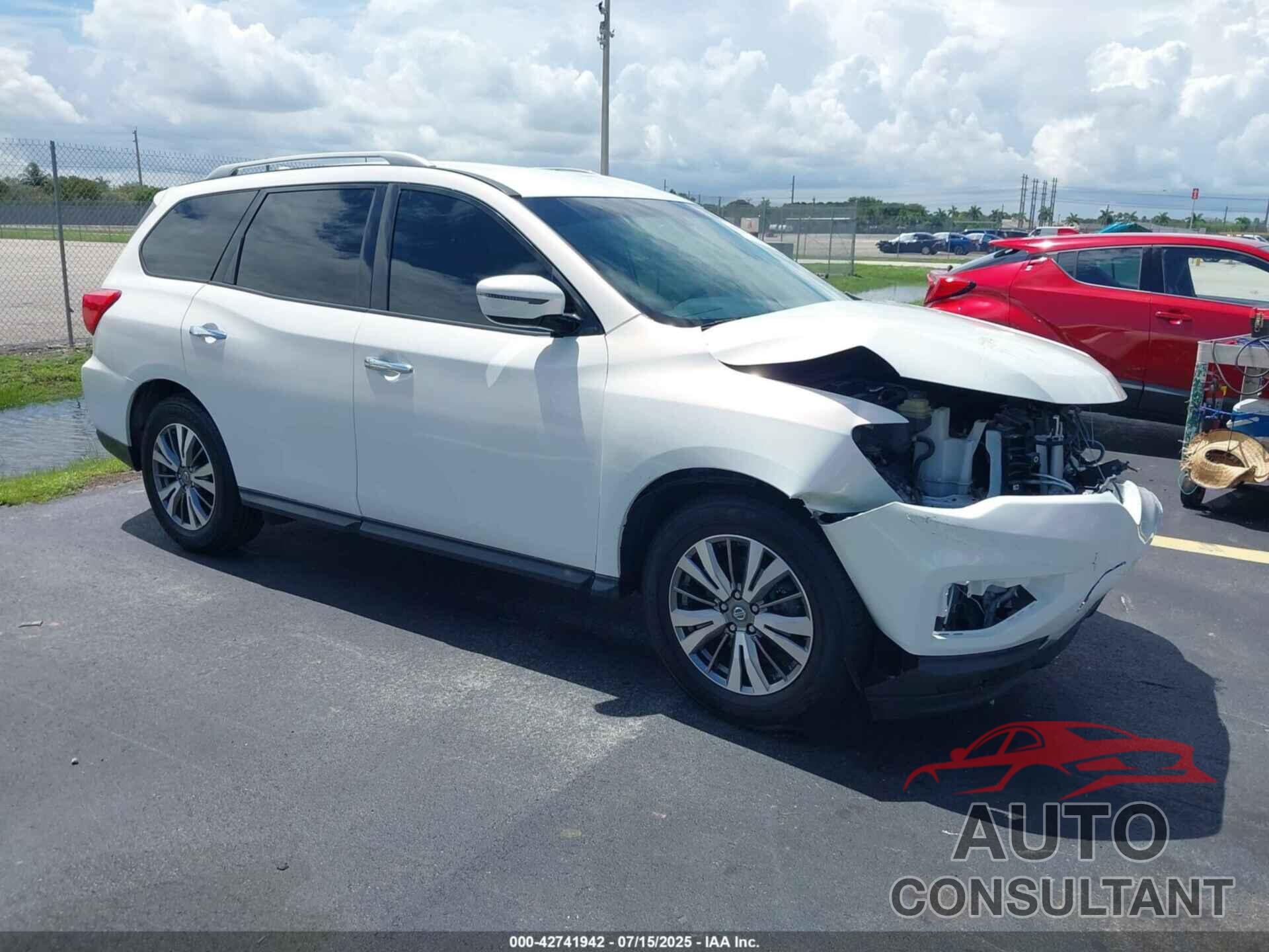 NISSAN PATHFINDER 2019 - 5N1DR2MN5KC615231