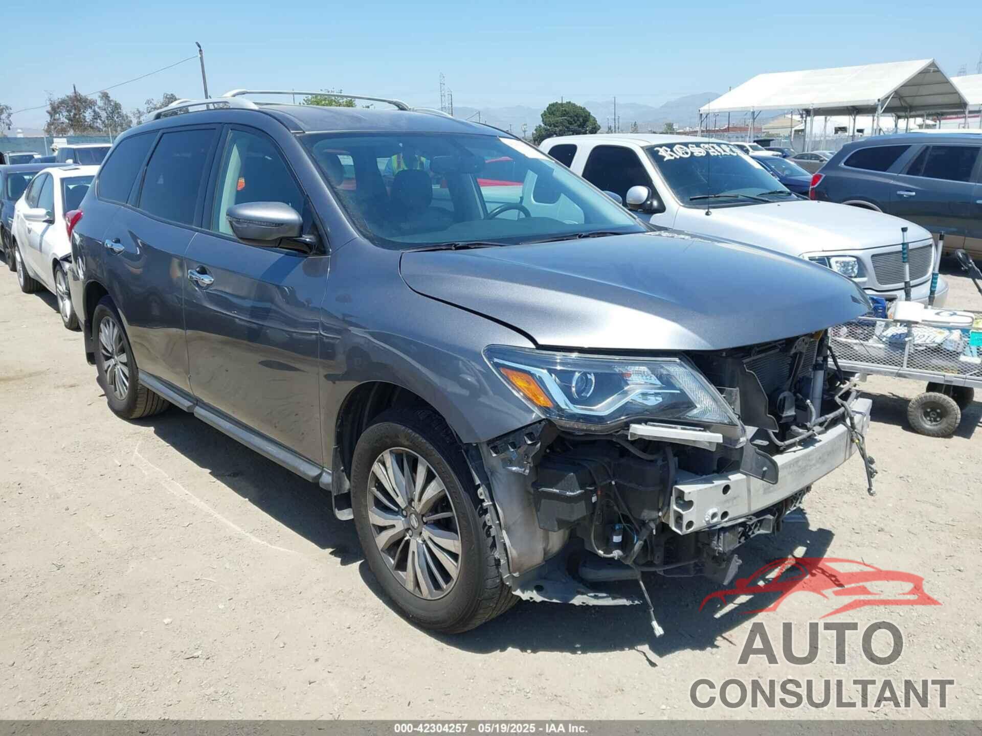 NISSAN PATHFINDER 2018 - 5N1DR2MN3JC637176