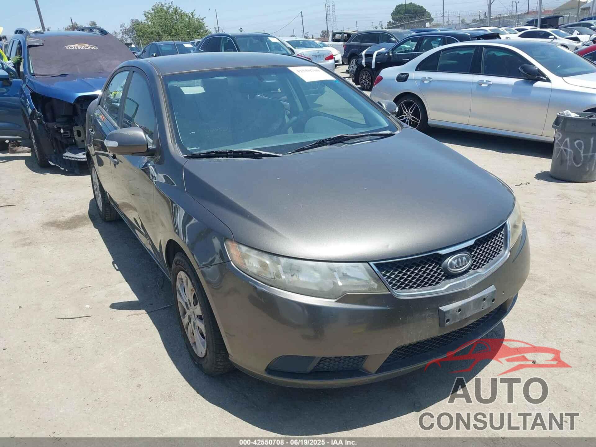 KIA FORTE 2010 - KNAFU4A23A5227027