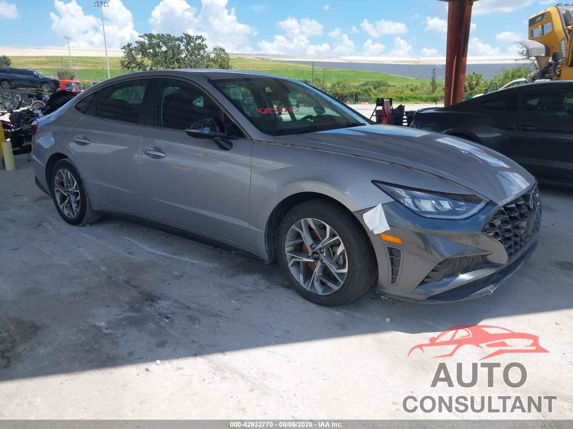 HYUNDAI SONATA 2023 - KMHL64JA7PA269848