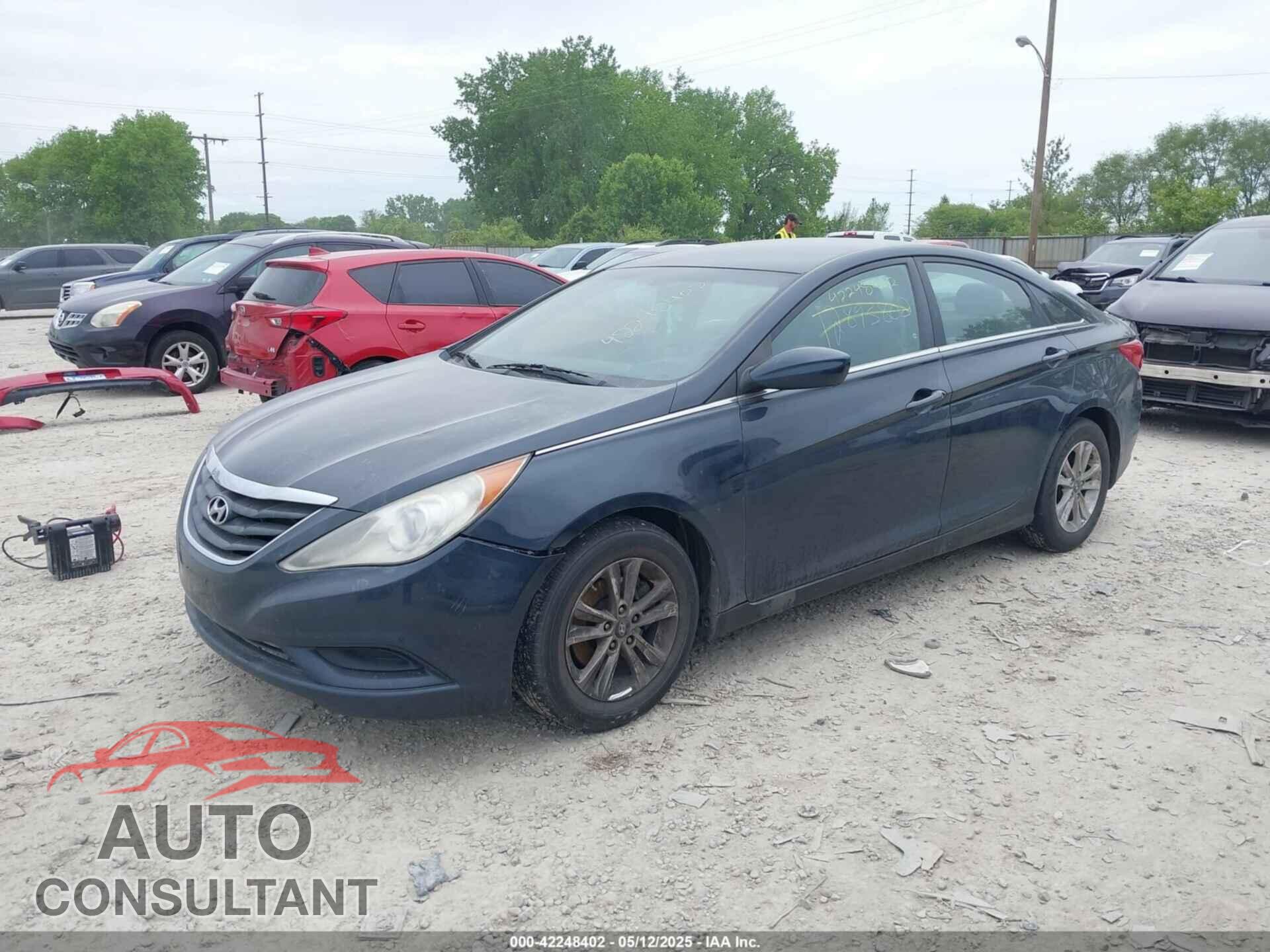 HYUNDAI SONATA 2011 - 5NPEB4AC4BH108000