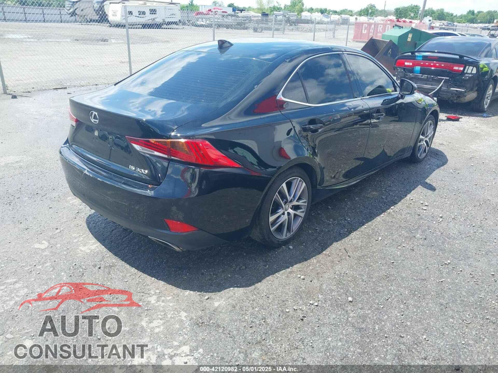 LEXUS IS 300 2020 - JTHAA1D24L5108386