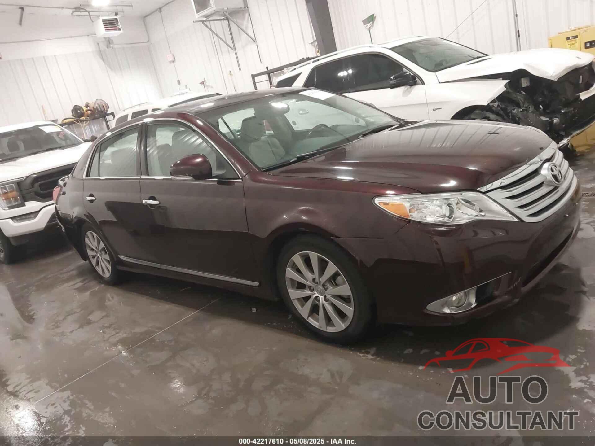TOYOTA AVALON 2011 - 4T1BK3DB5BU429805