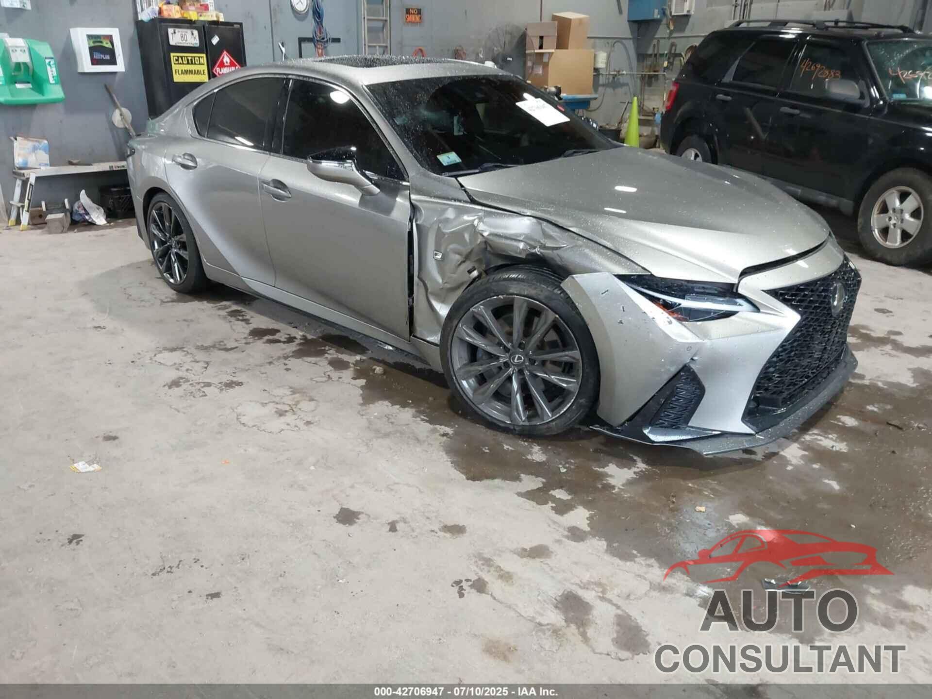 LEXUS IS 350 2023 - JTHGZ1E25P5027887