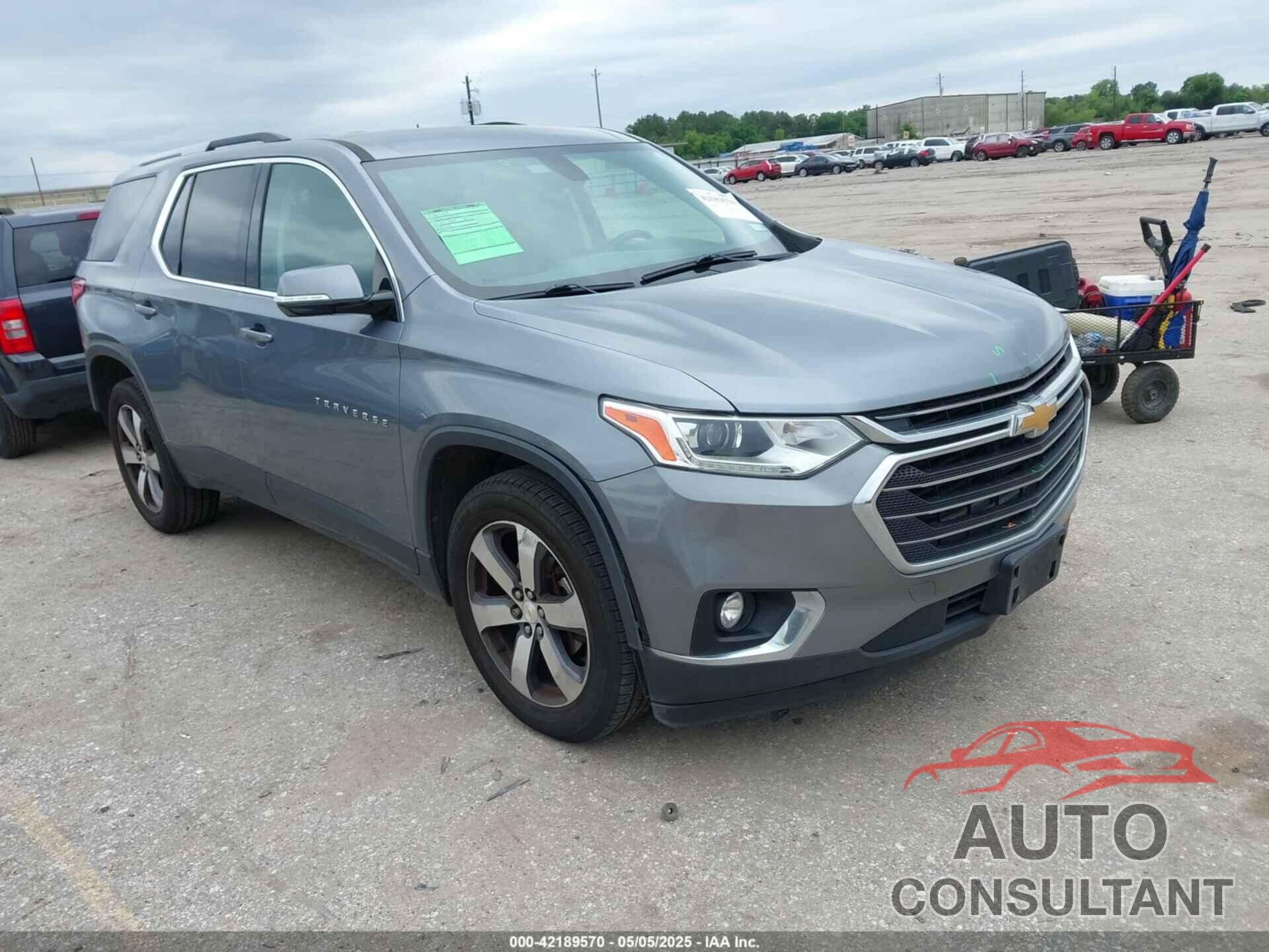 CHEVROLET TRAVERSE 2018 - 1GNERHKW3JJ135861