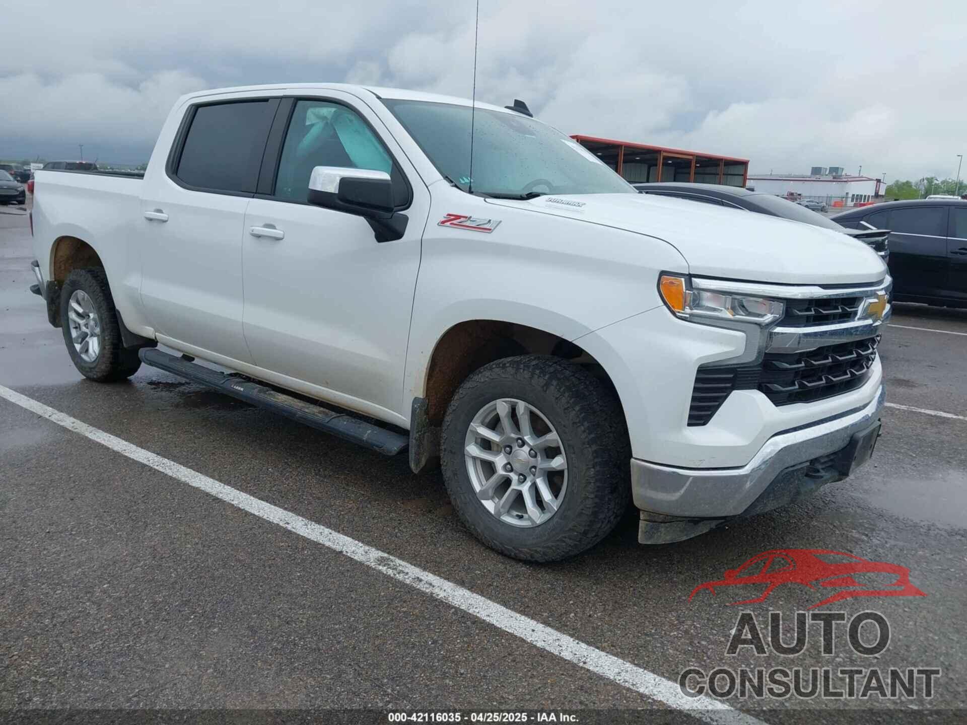 CHEVROLET SILVERADO 1500 2023 - 1GCUDDE81PZ140382