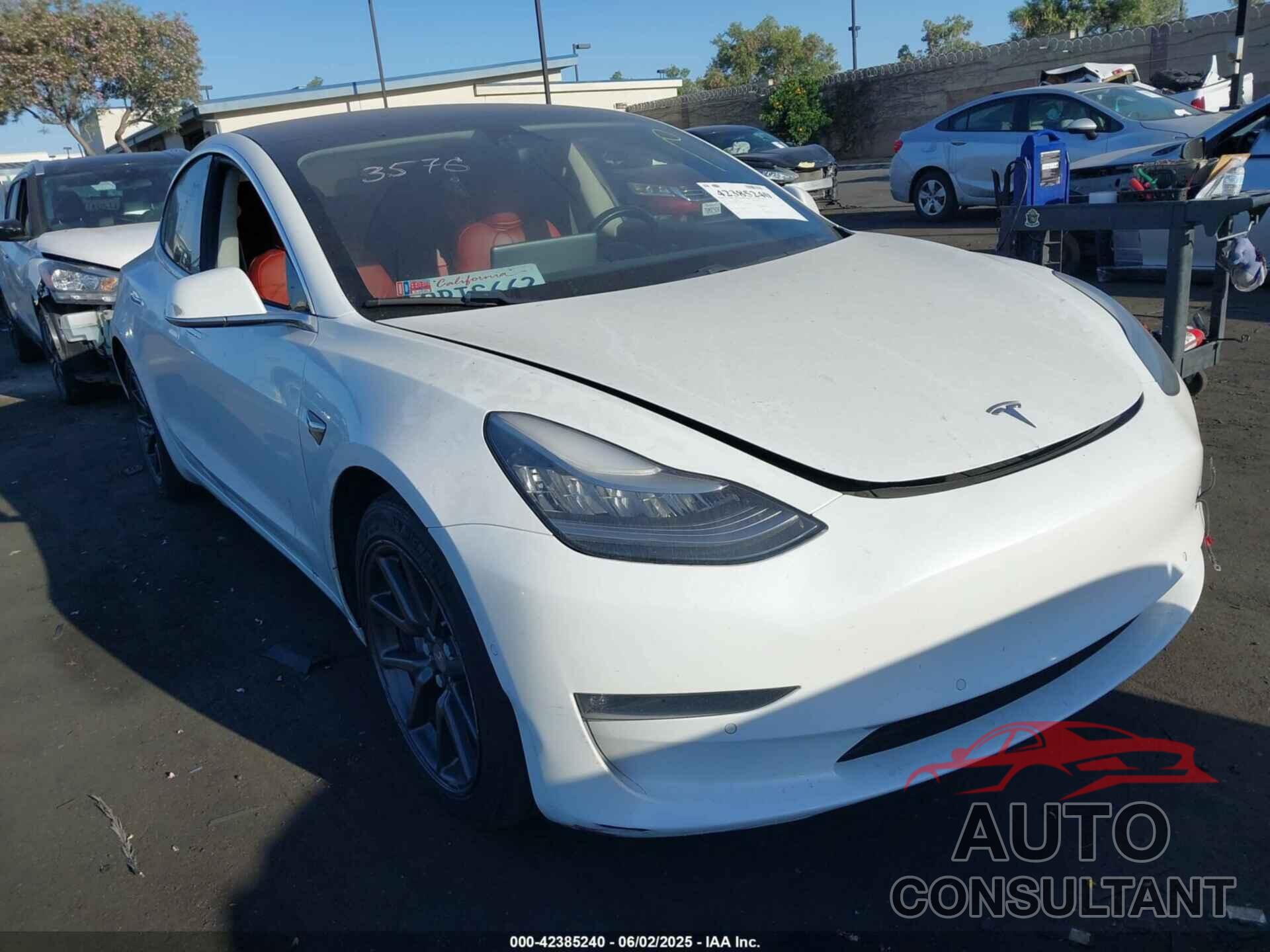 TESLA MODEL 3 2019 - 5YJ3E1EB5KF213576