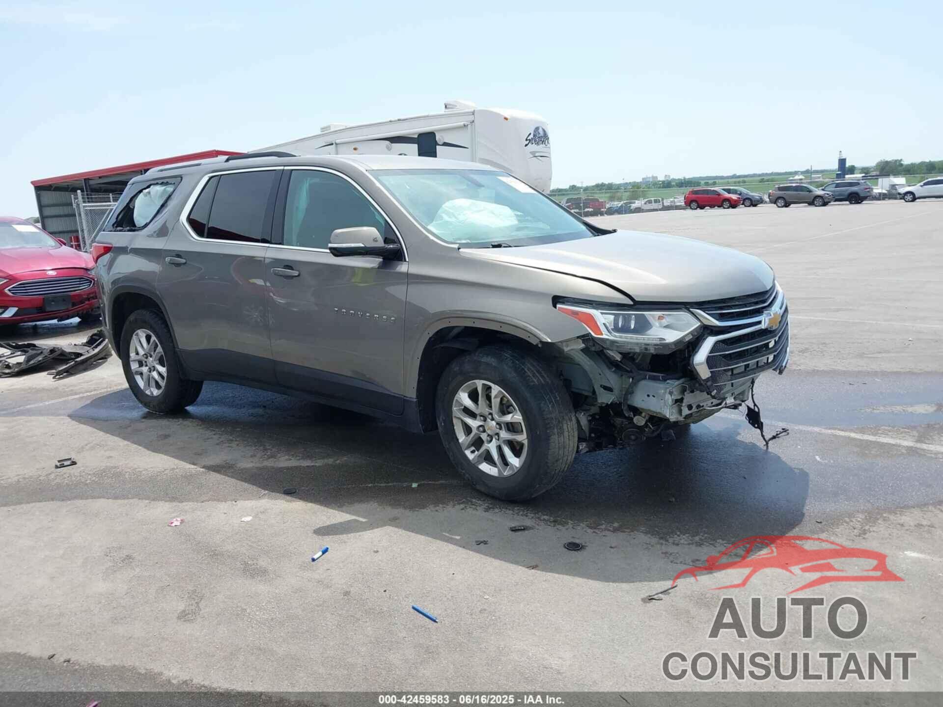 CHEVROLET TRAVERSE 2018 - 1GNERGKW3JJ182849