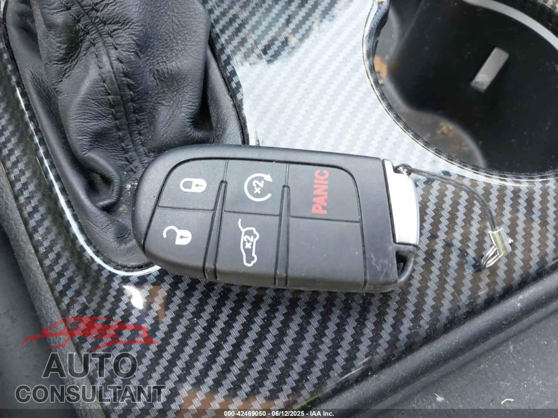 DODGE DURANGO 2020 - 1C4RDJDGXLC257372