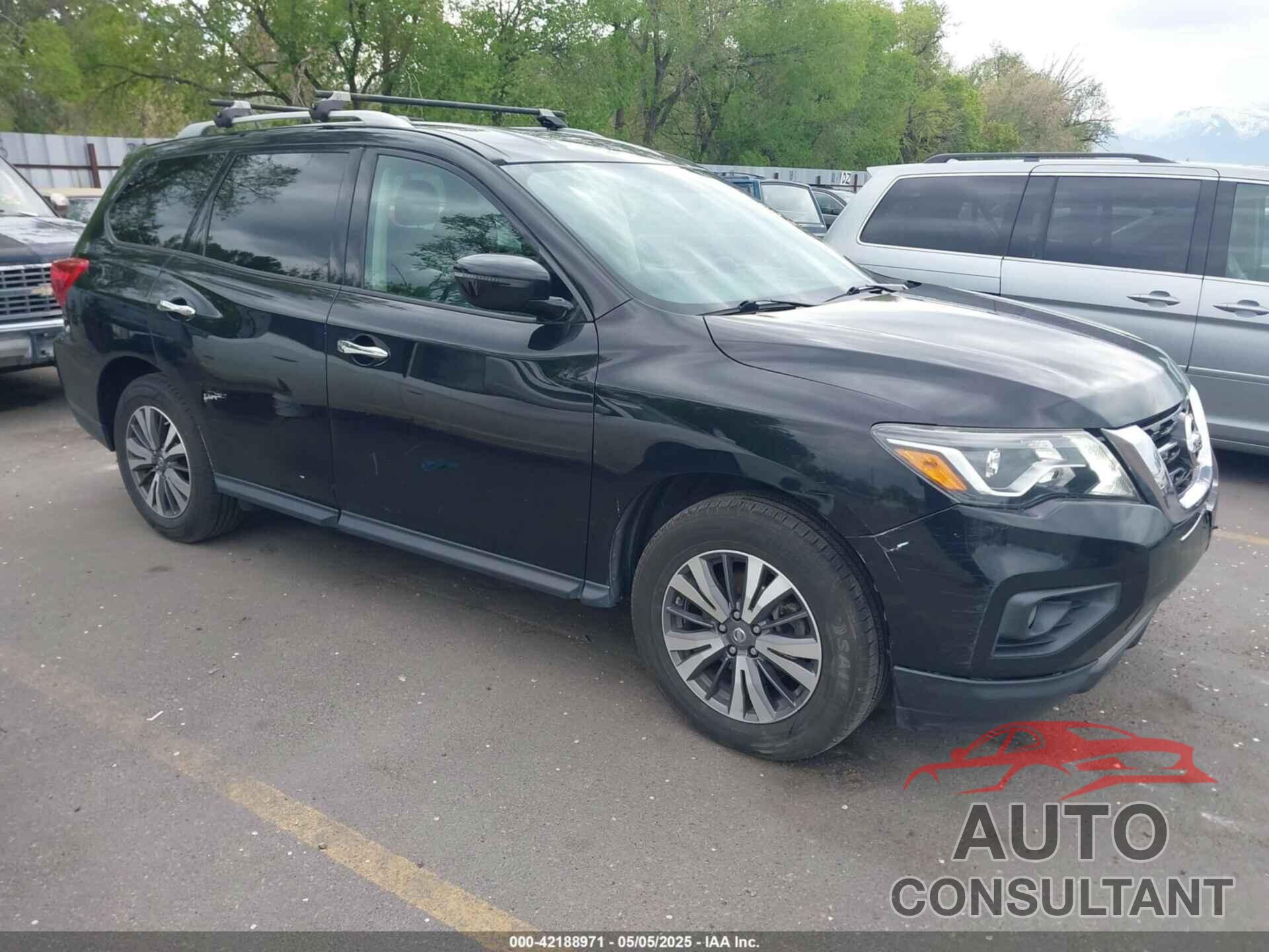 NISSAN PATHFINDER 2017 - 5N1DR2MM5HC607078