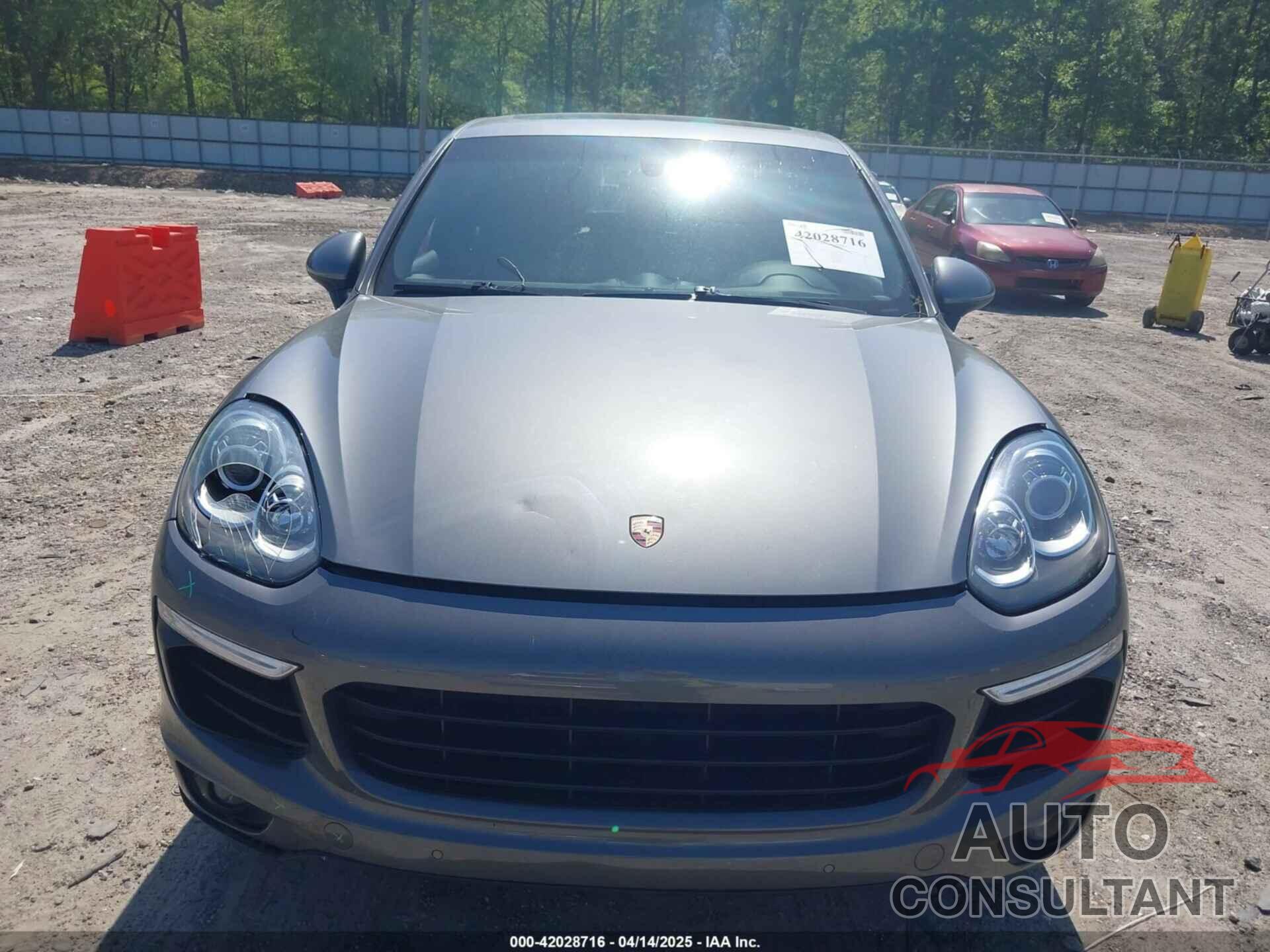 PORSCHE CAYENNE 2018 - WP1AB2A21JLA60264