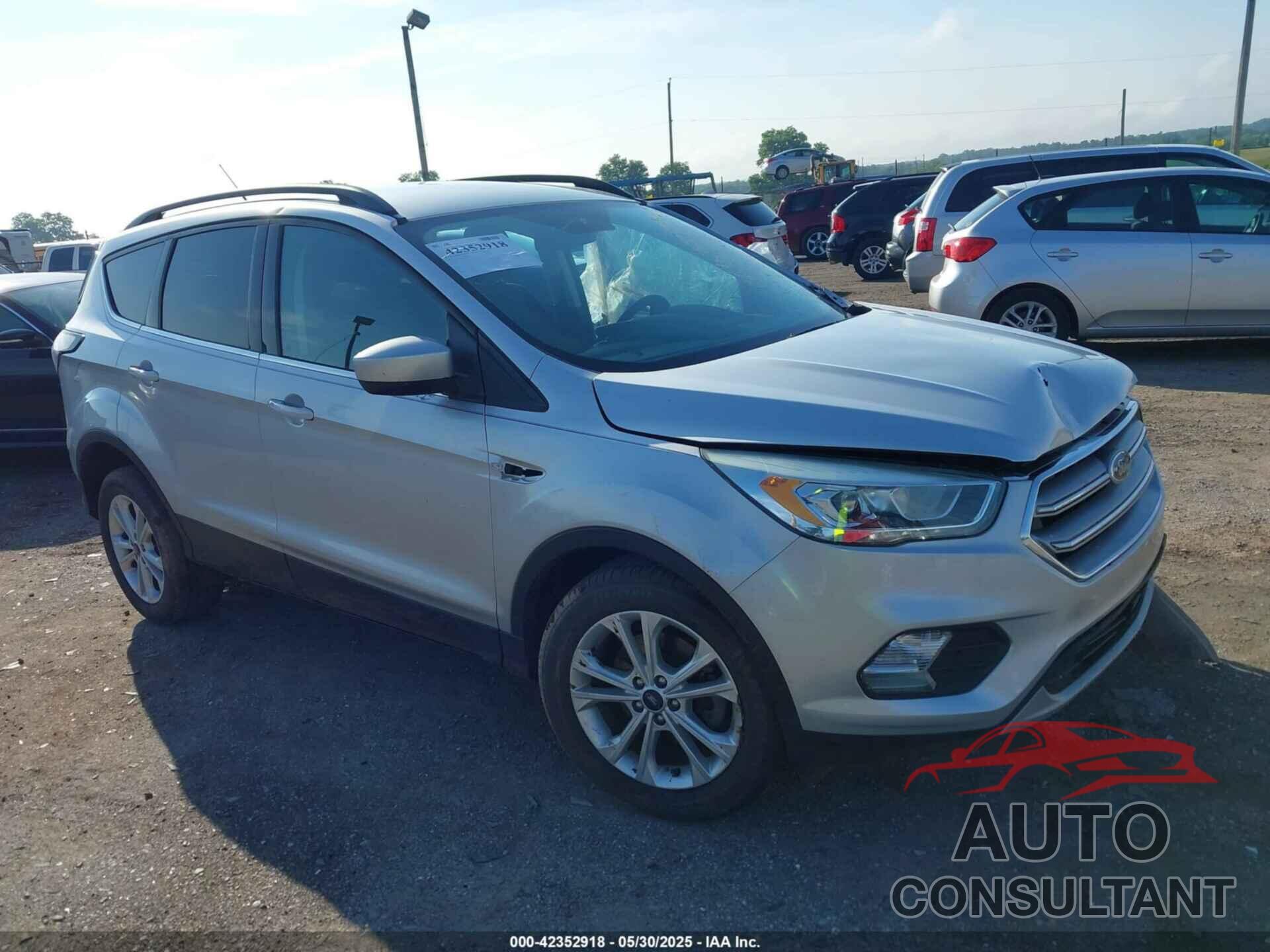 FORD ESCAPE 2017 - 1FMCU0GD9HUD15115