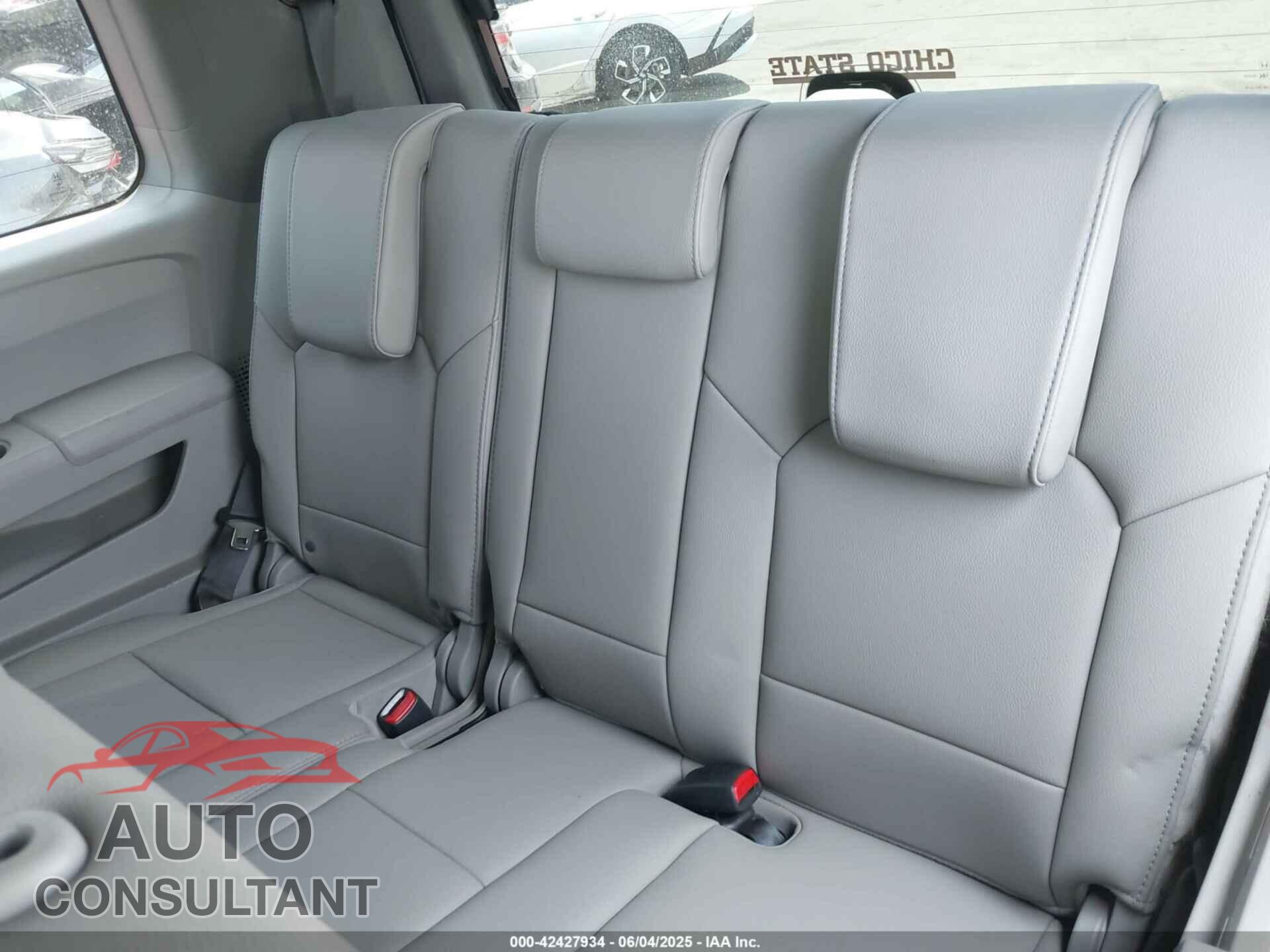 HONDA PILOT 2015 - 5FNYF3H59FB032975