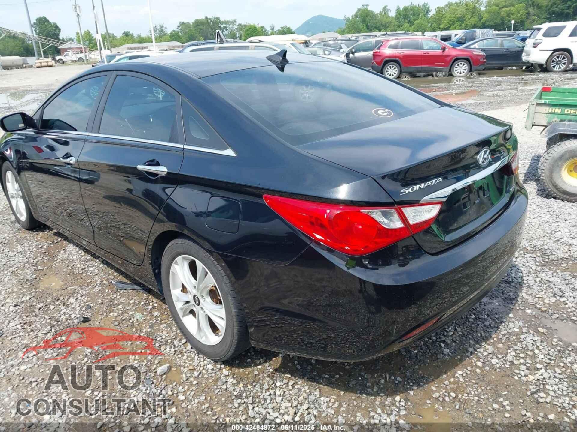 HYUNDAI SONATA 2011 - 5NPEC4AC2BH031916