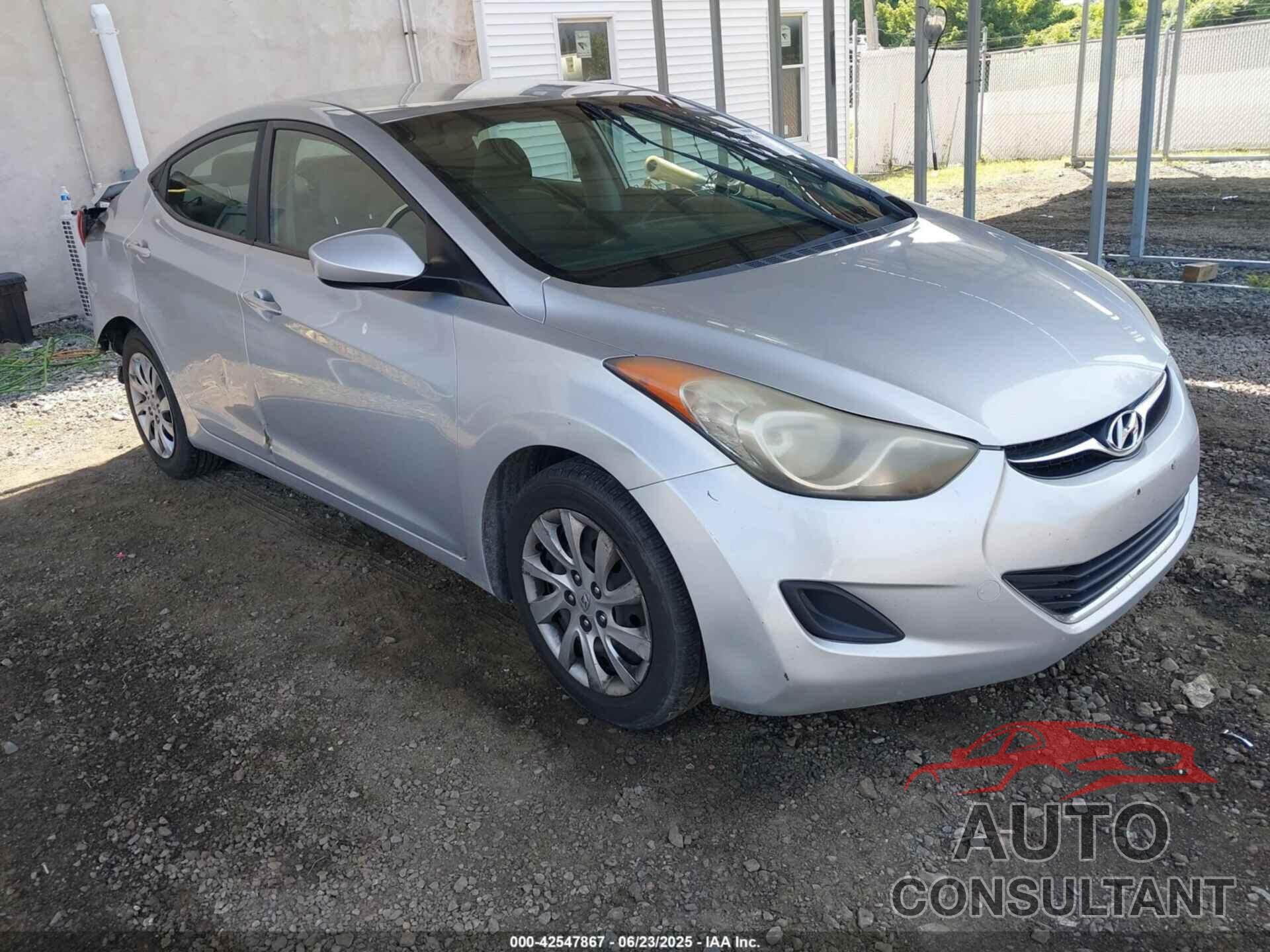 HYUNDAI ELANTRA 2012 - KMHDH4AE9CU401714