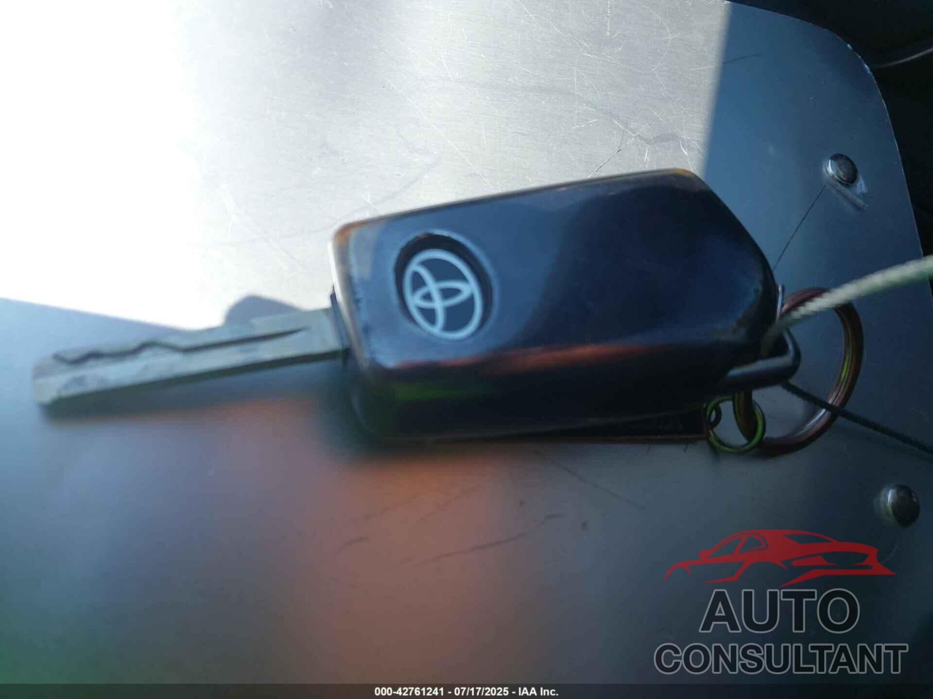TOYOTA CAMRY 2020 - 4T1G11AK5LU506465
