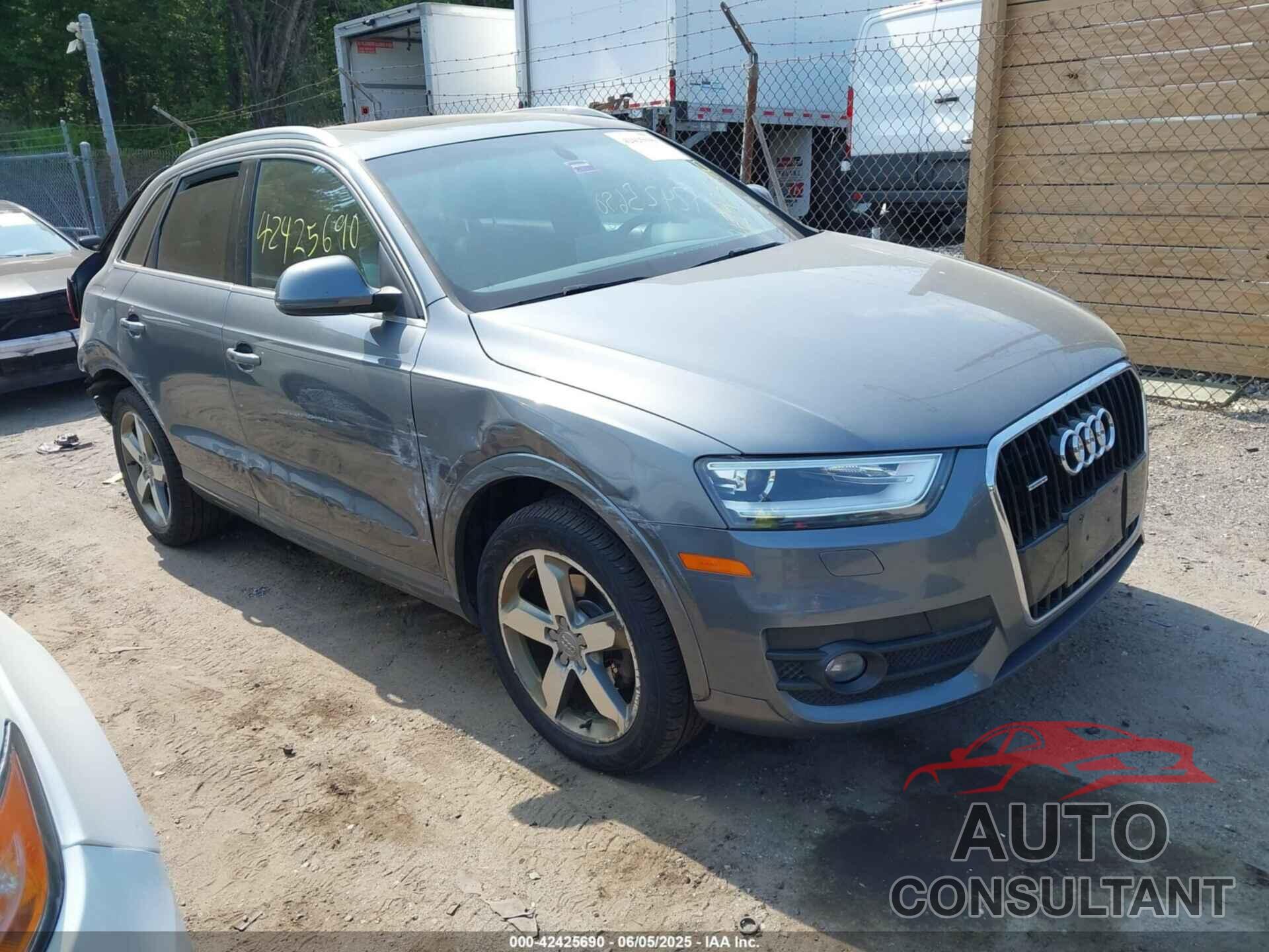 AUDI Q3 2015 - WA1EFCFS7FR011946