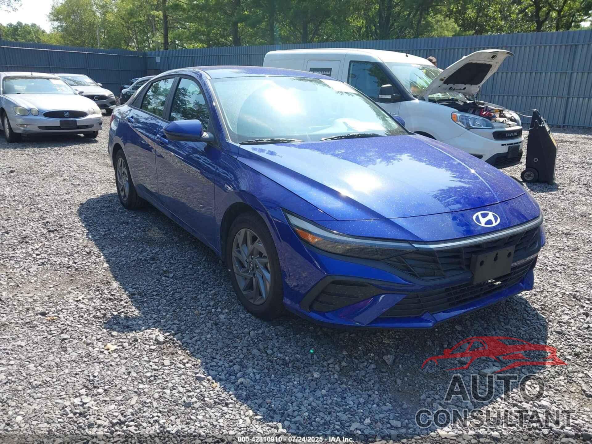 HYUNDAI ELANTRA 2024 - KMHLM4DG8RU849584
