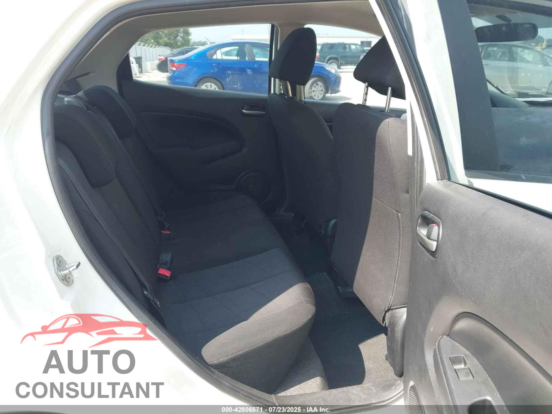 MAZDA MAZDA2 2012 - JM1DE1KY6C0145446