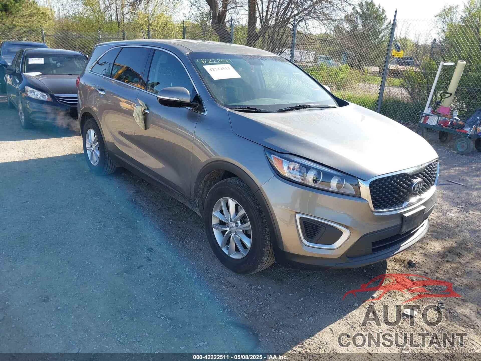 KIA SORENTO 2018 - 5XYPG4A33JG417375