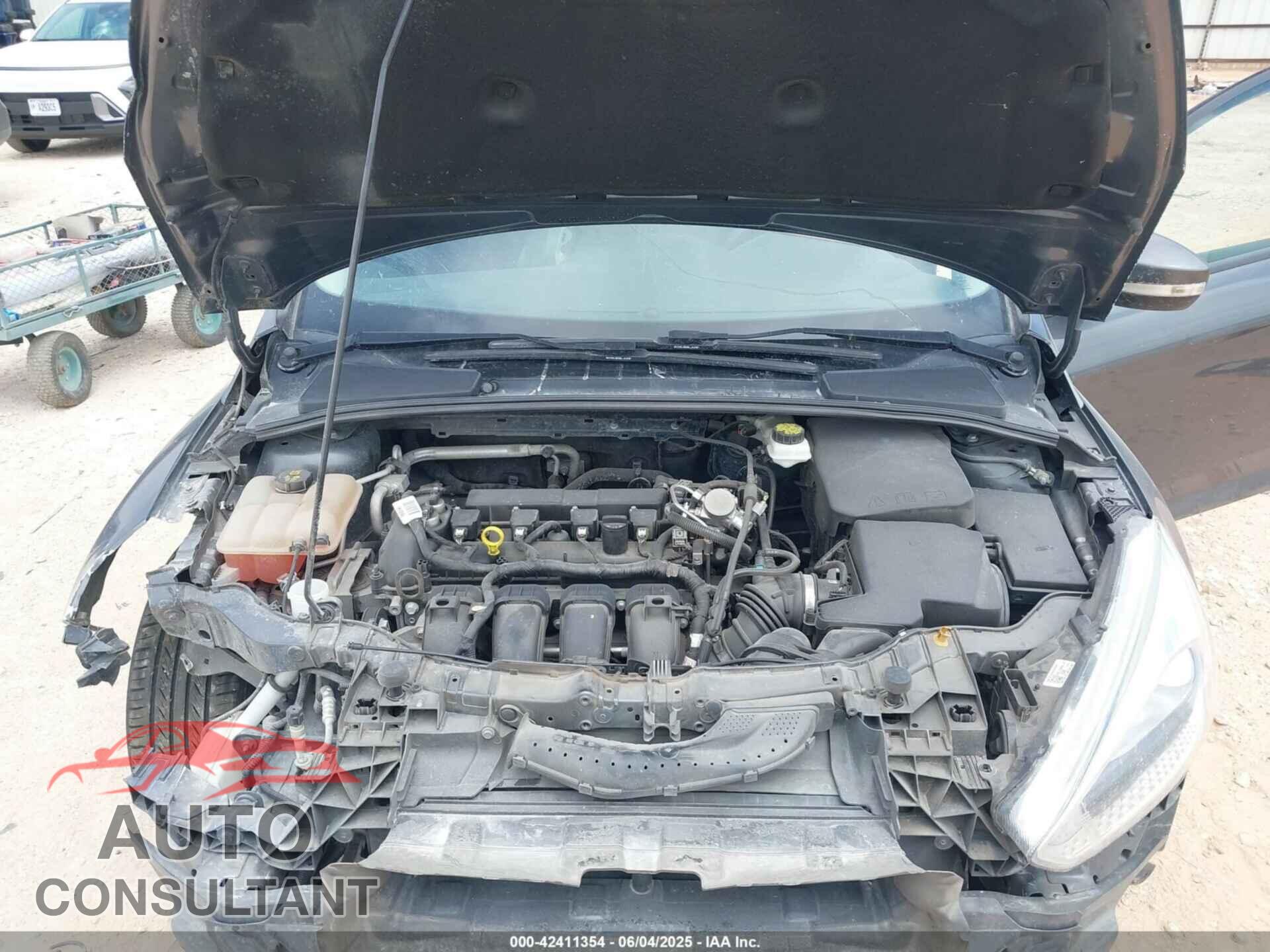 FORD FOCUS 2017 - 1FADP3F27HL342018