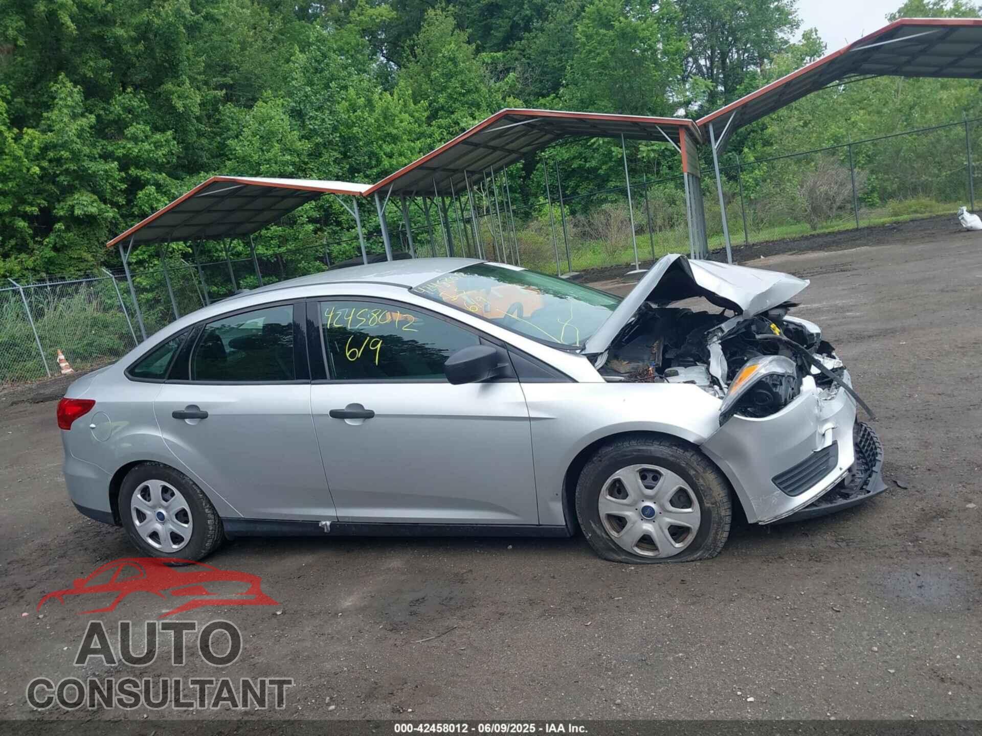 FORD FOCUS 2018 - 1FADP3E26JL227403
