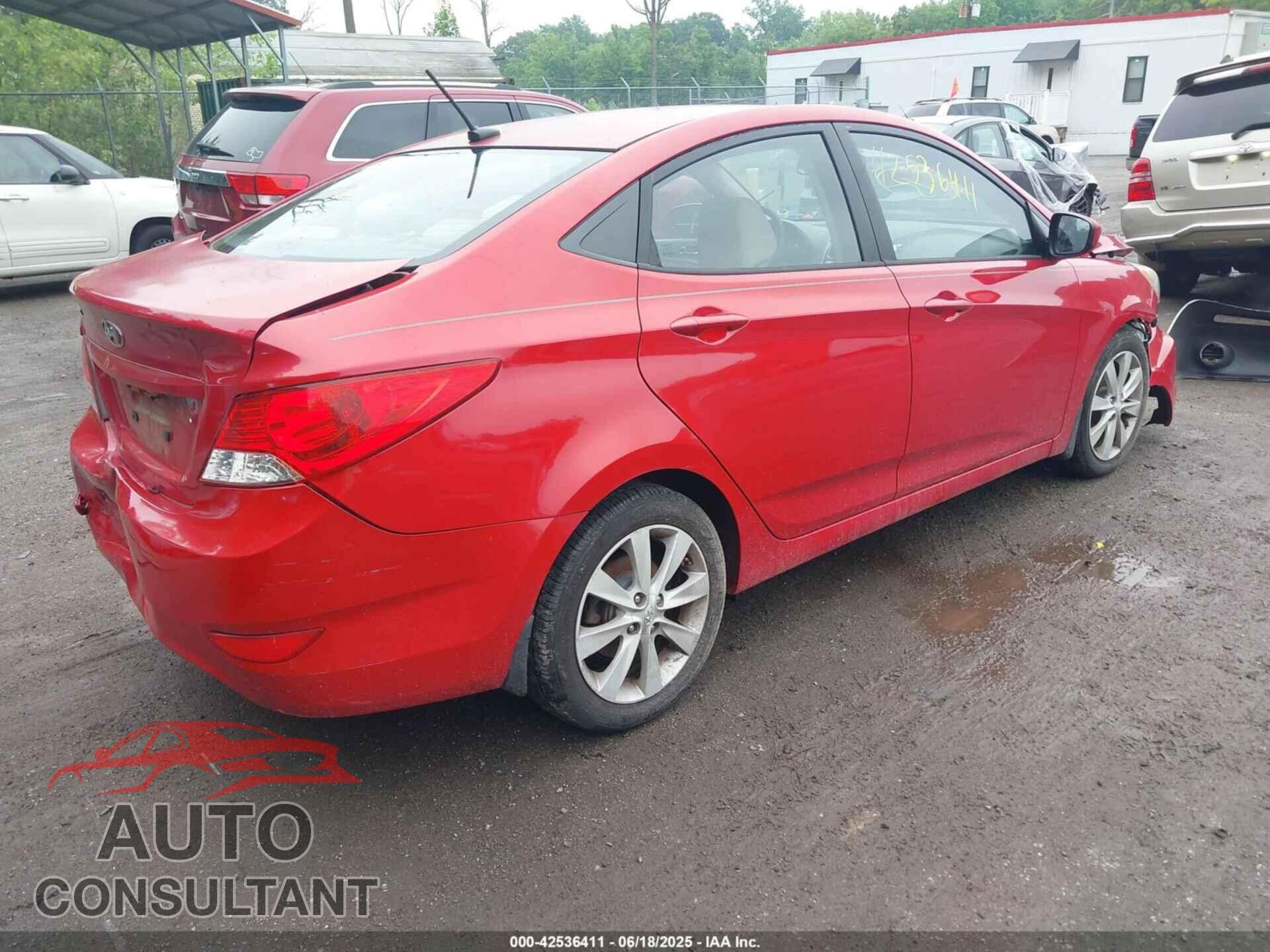 HYUNDAI ACCENT 2013 - KMHCU4AE6DU442004
