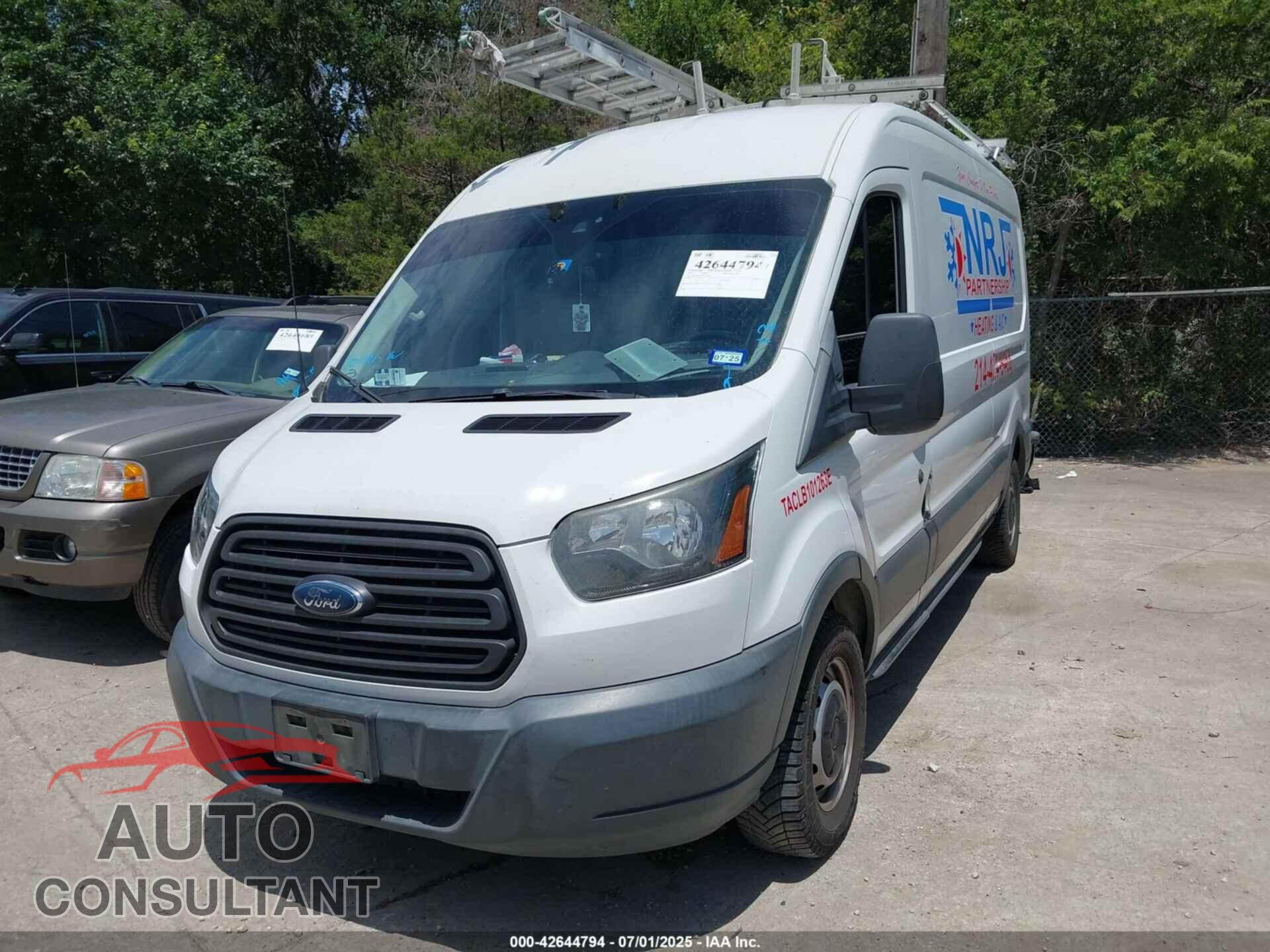 FORD TRANSIT-250 2015 - 1FTNR2CM3FKA52838