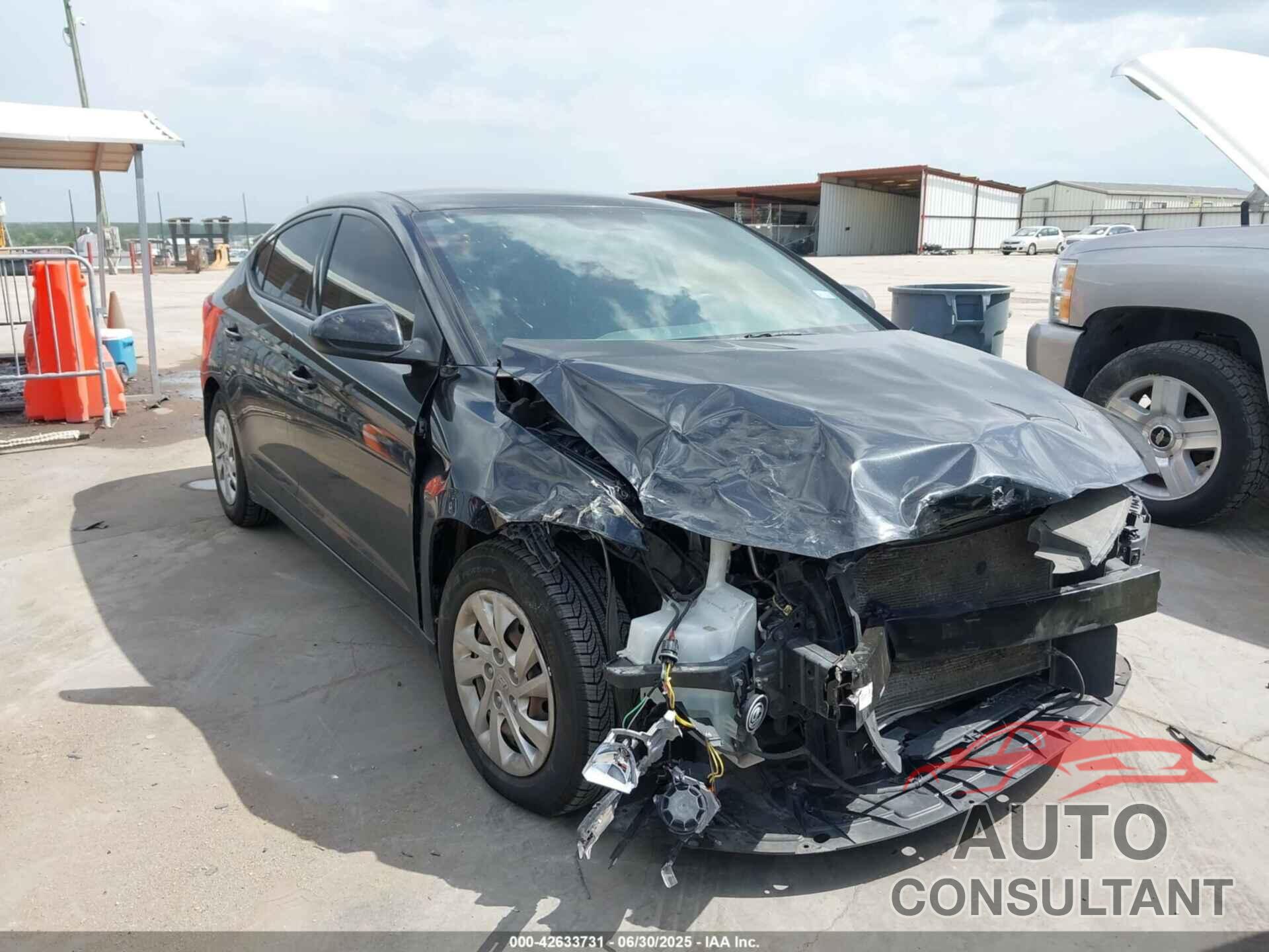 HYUNDAI ELANTRA 2018 - 5NPD74LF8JH353840