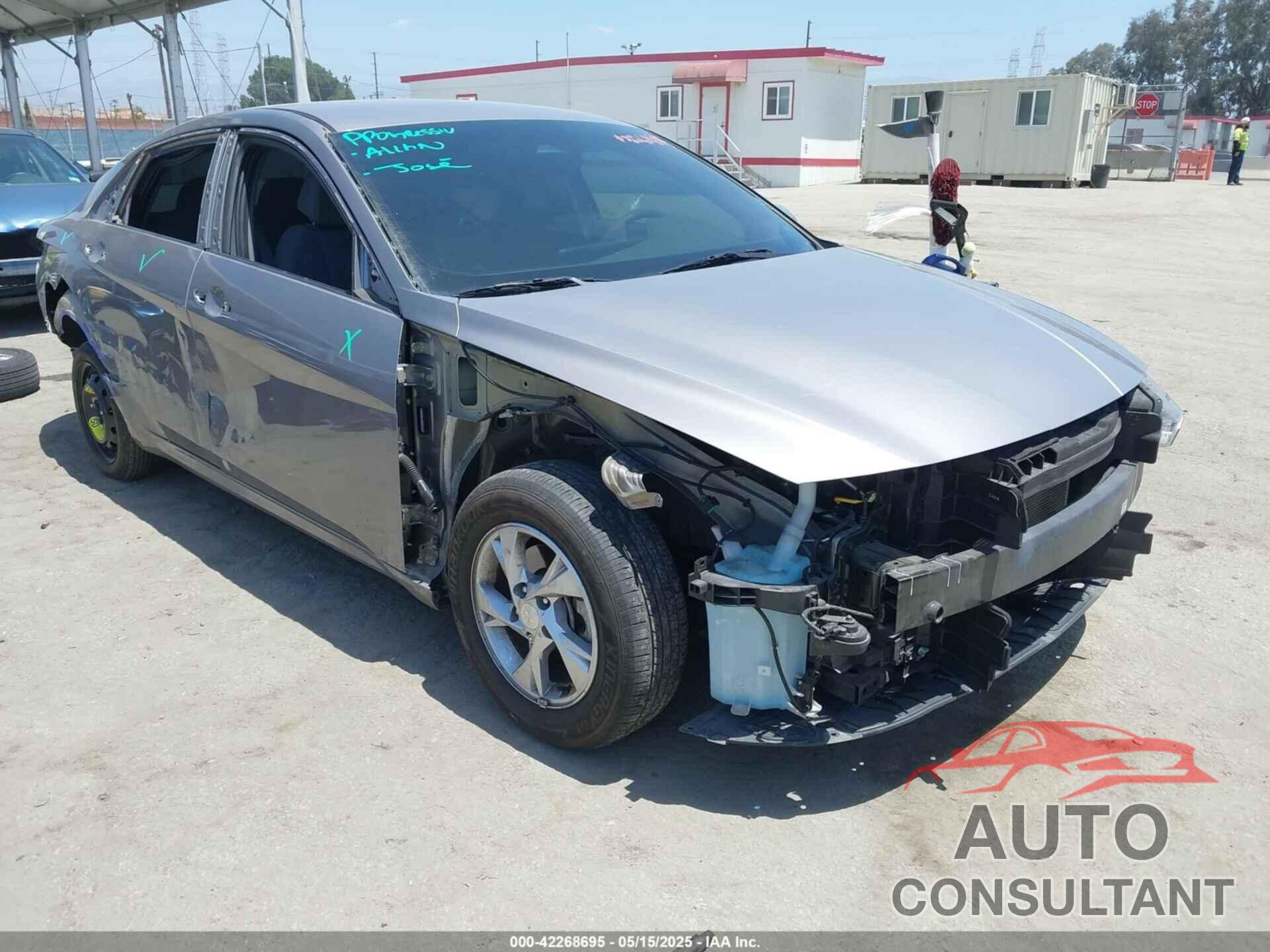 HYUNDAI ELANTRA 2021 - KMHLL4AG6MU141656