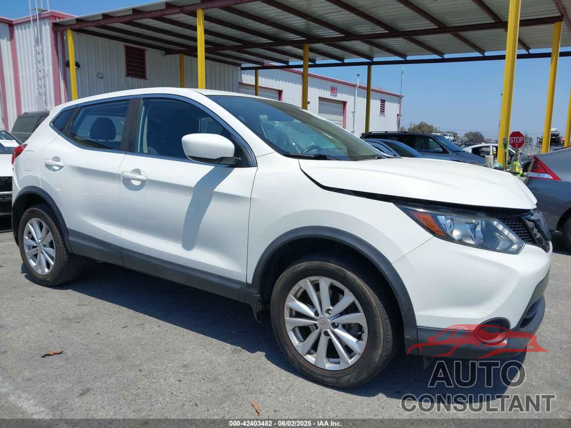 NISSAN ROGUE SPORT 2018 - JN1BJ1CP1JW183494