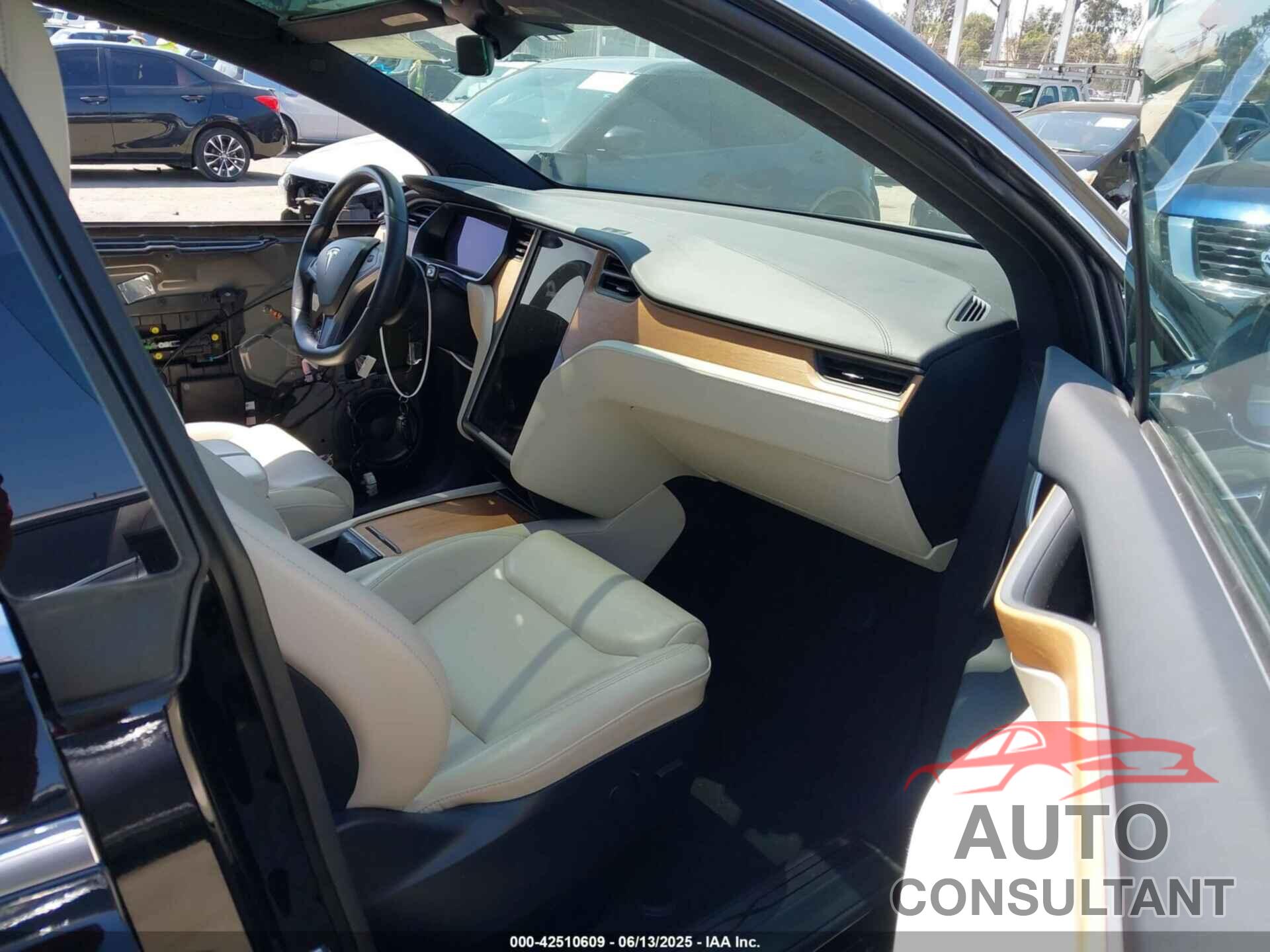 TESLA MODEL X 2020 - 5YJXCAE28LF248332