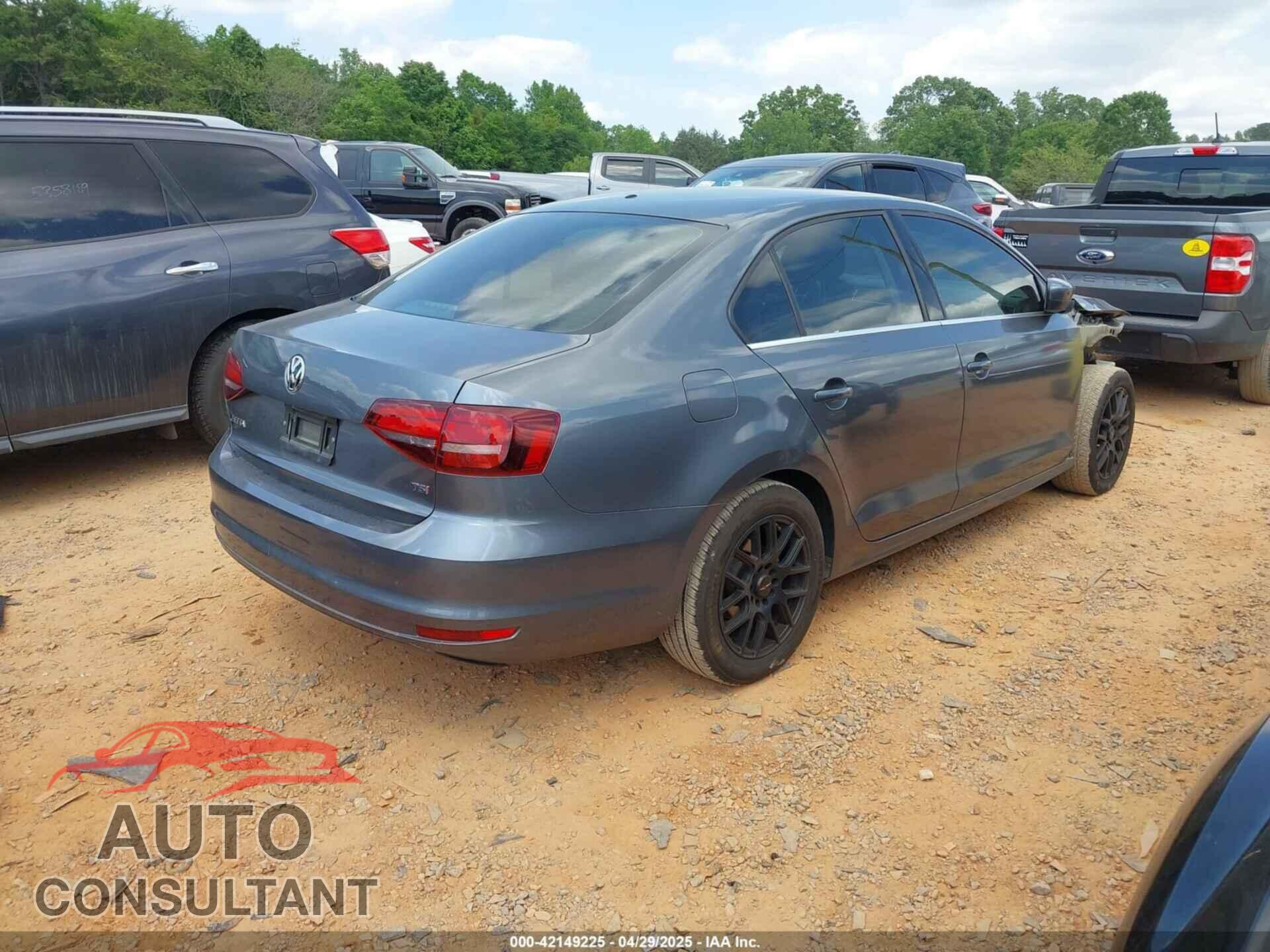 VOLKSWAGEN JETTA 2017 - 3VW2B7AJ7HM329903