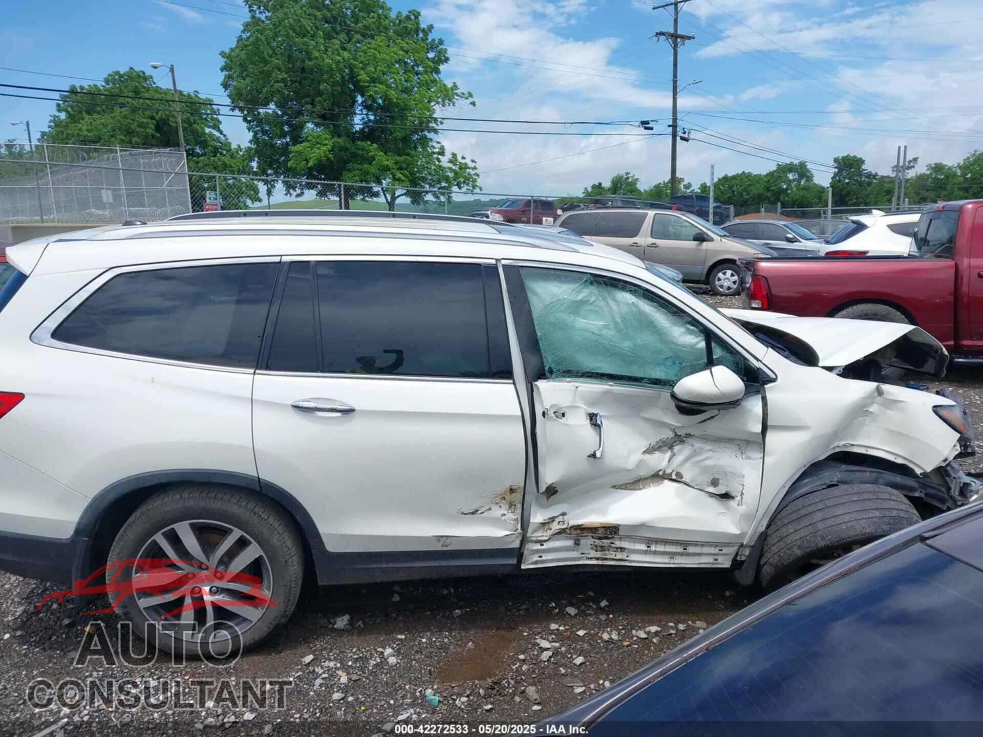 HONDA PILOT 2017 - 5FNYF6H94HB007912
