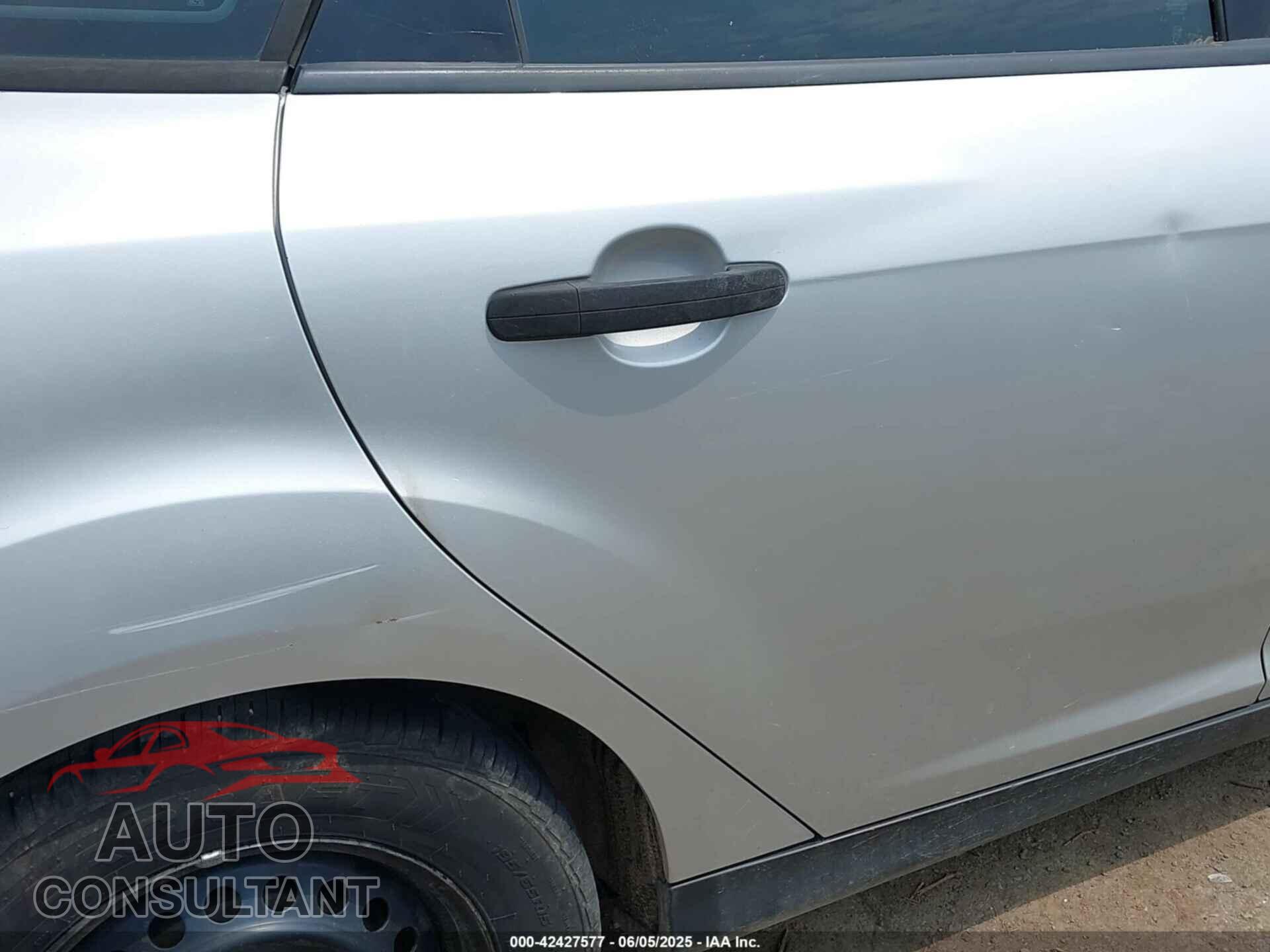 FORD FOCUS 2014 - 1FADP3E27EL443539