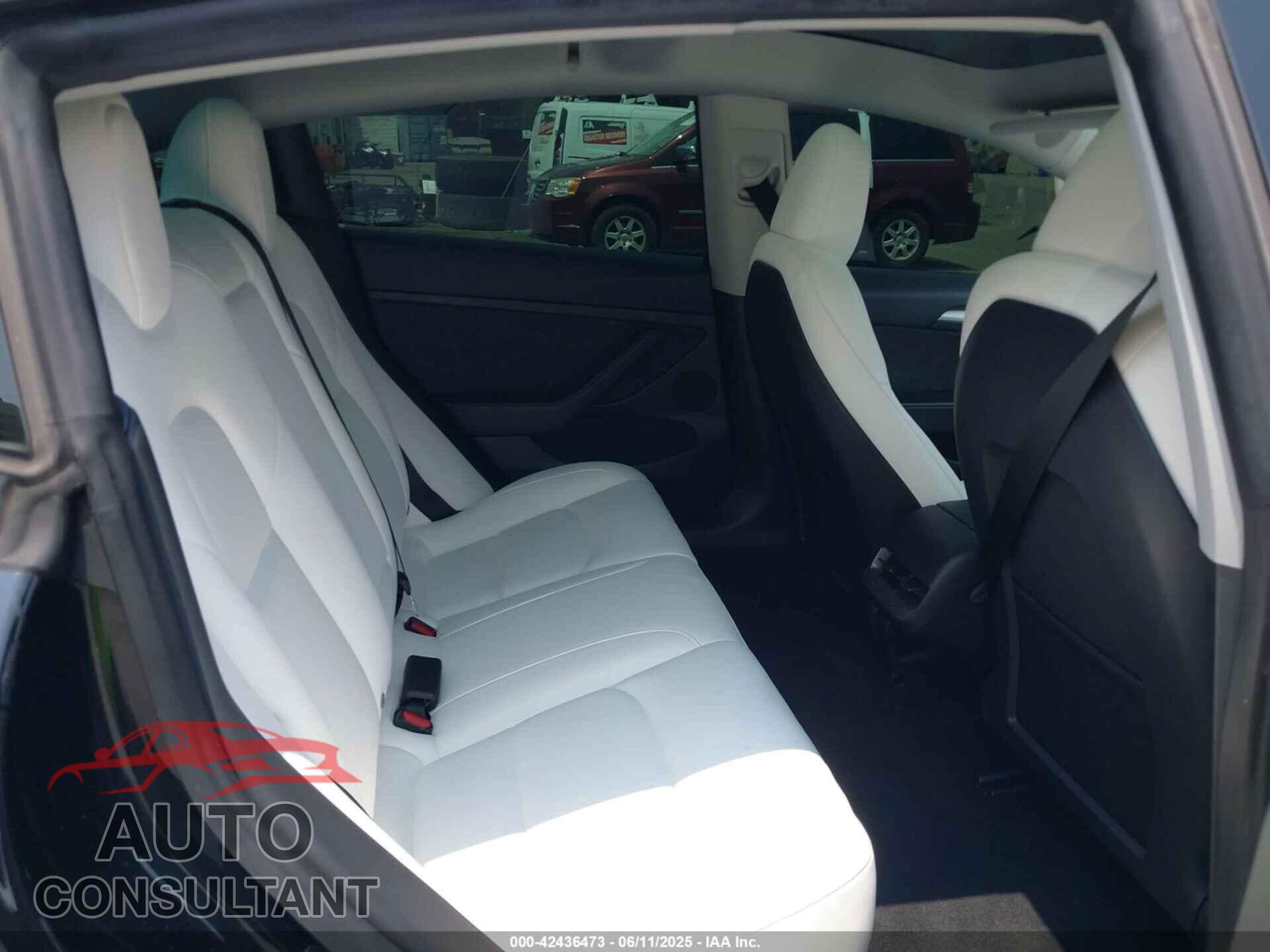TESLA MODEL 3 2023 - 5YJ3E1EA4PF565899
