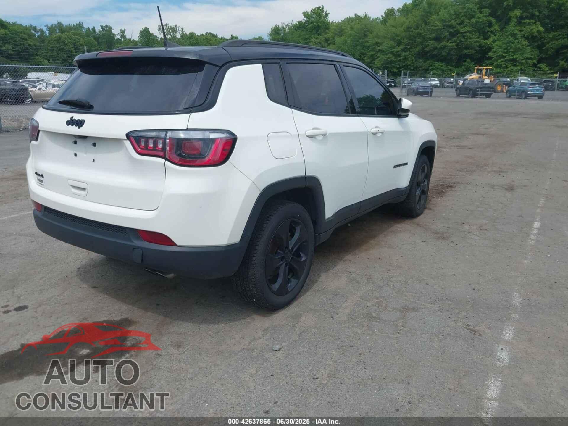 JEEP COMPASS 2018 - 3C4NJDBBXJT304529