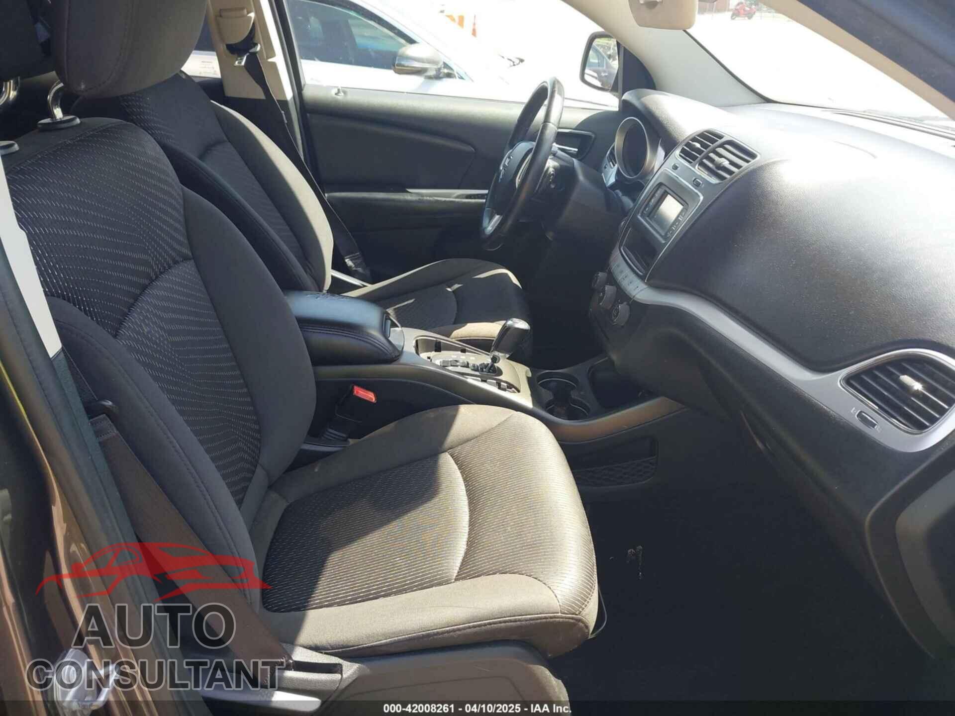 DODGE JOURNEY 2017 - 3C4PDCAB2HT579852