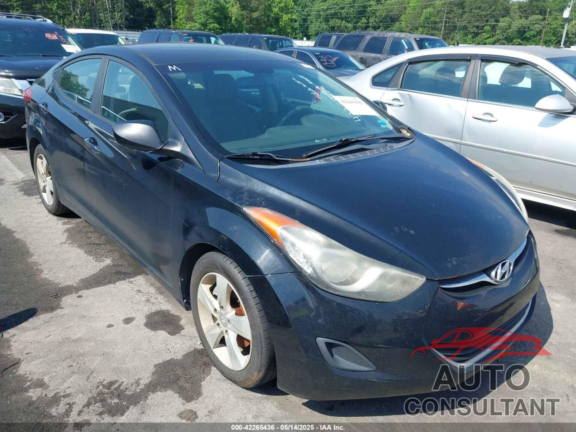 HYUNDAI ELANTRA 2011 - KMHDH4AE0BU081603