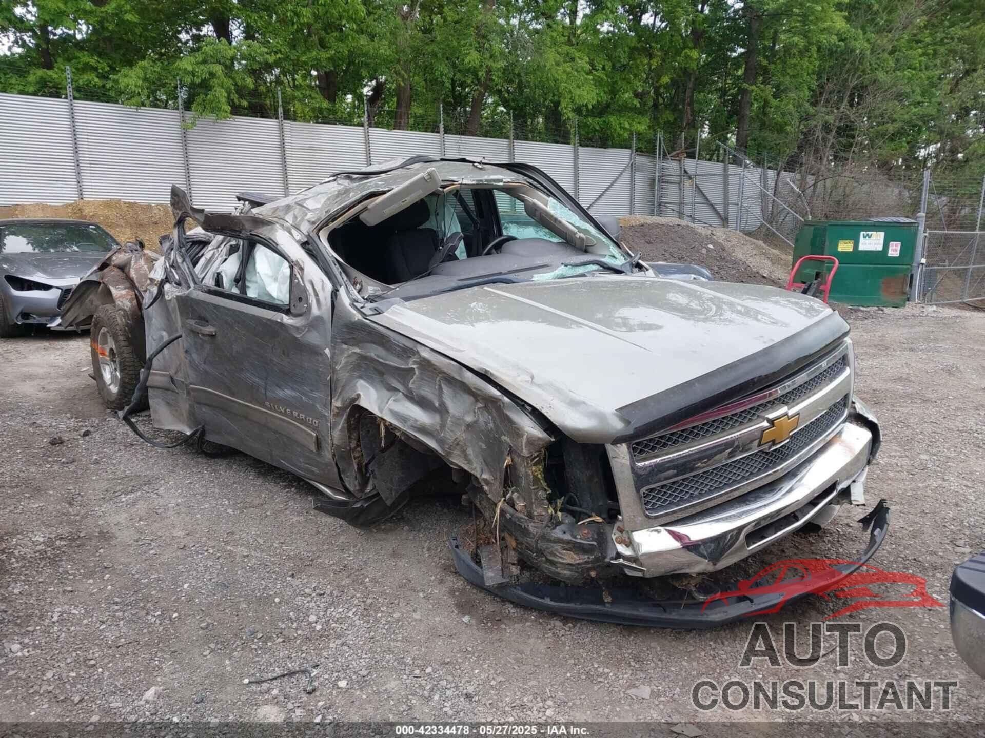 CHEVROLET SILVERADO 1500 2013 - 1GCRKSE79DZ216692