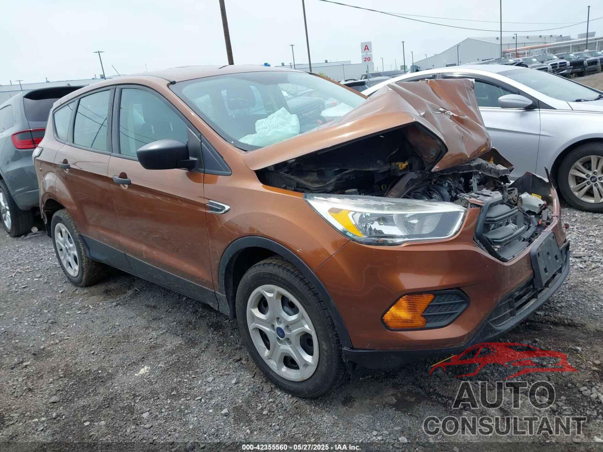 FORD ESCAPE 2017 - 1FMCU0F77HUE04211