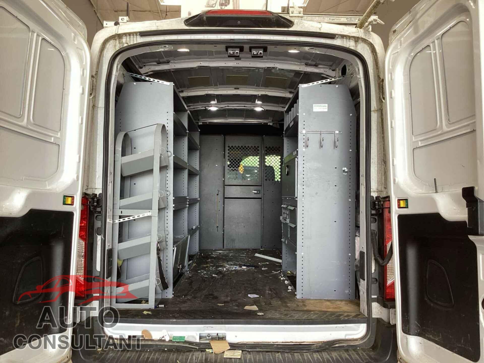 FORD TRANSIT 2019 - 1FTYR2CM3KKA70067