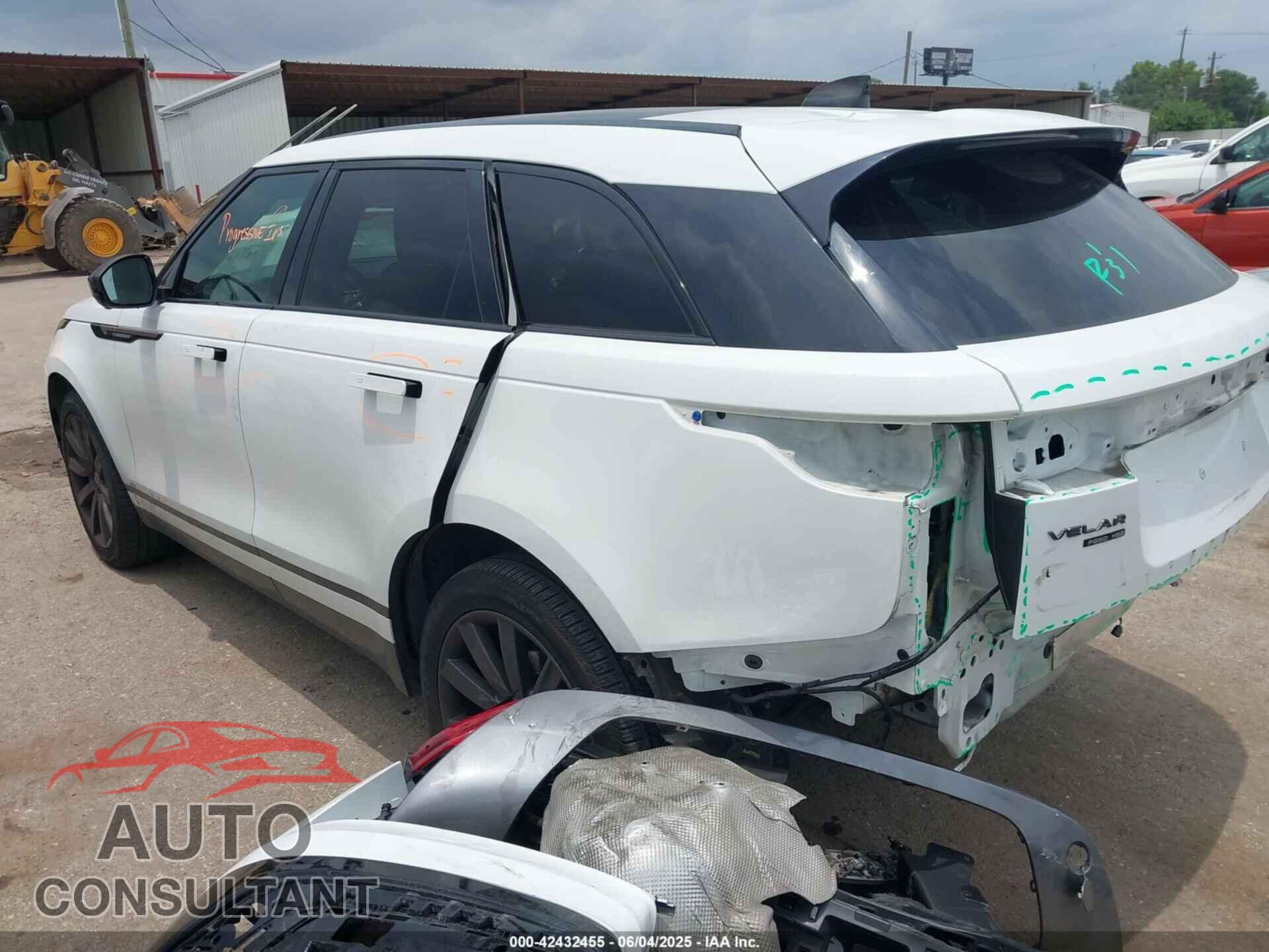 LAND ROVER RANGE ROVER VELAR 2018 - SALYM2RX4JA747575
