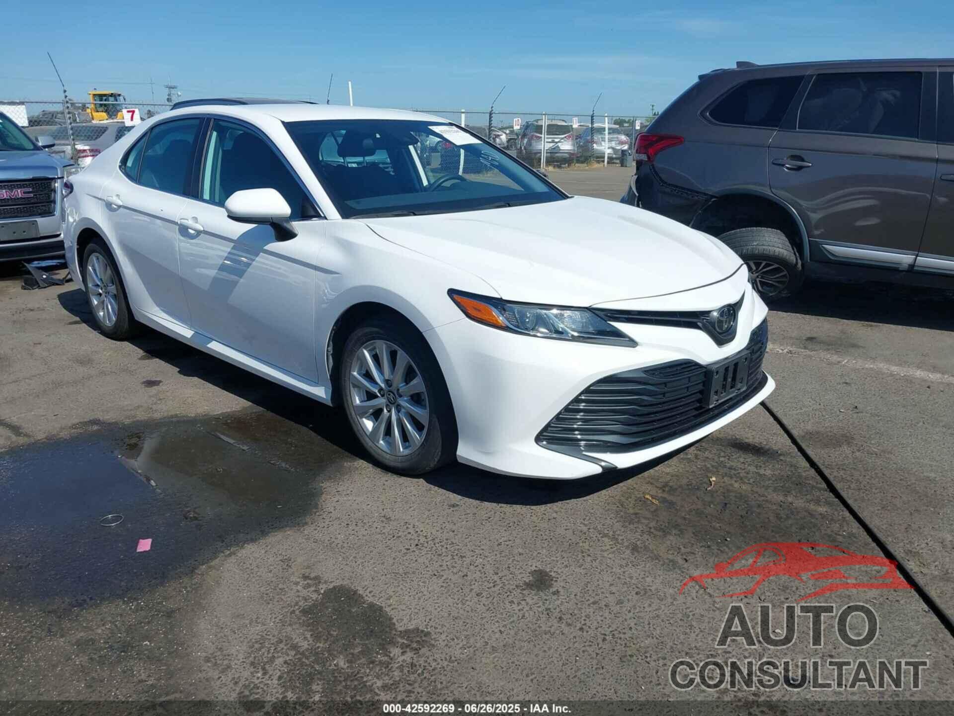 TOYOTA CAMRY 2019 - 4T1B11HK8KU198805