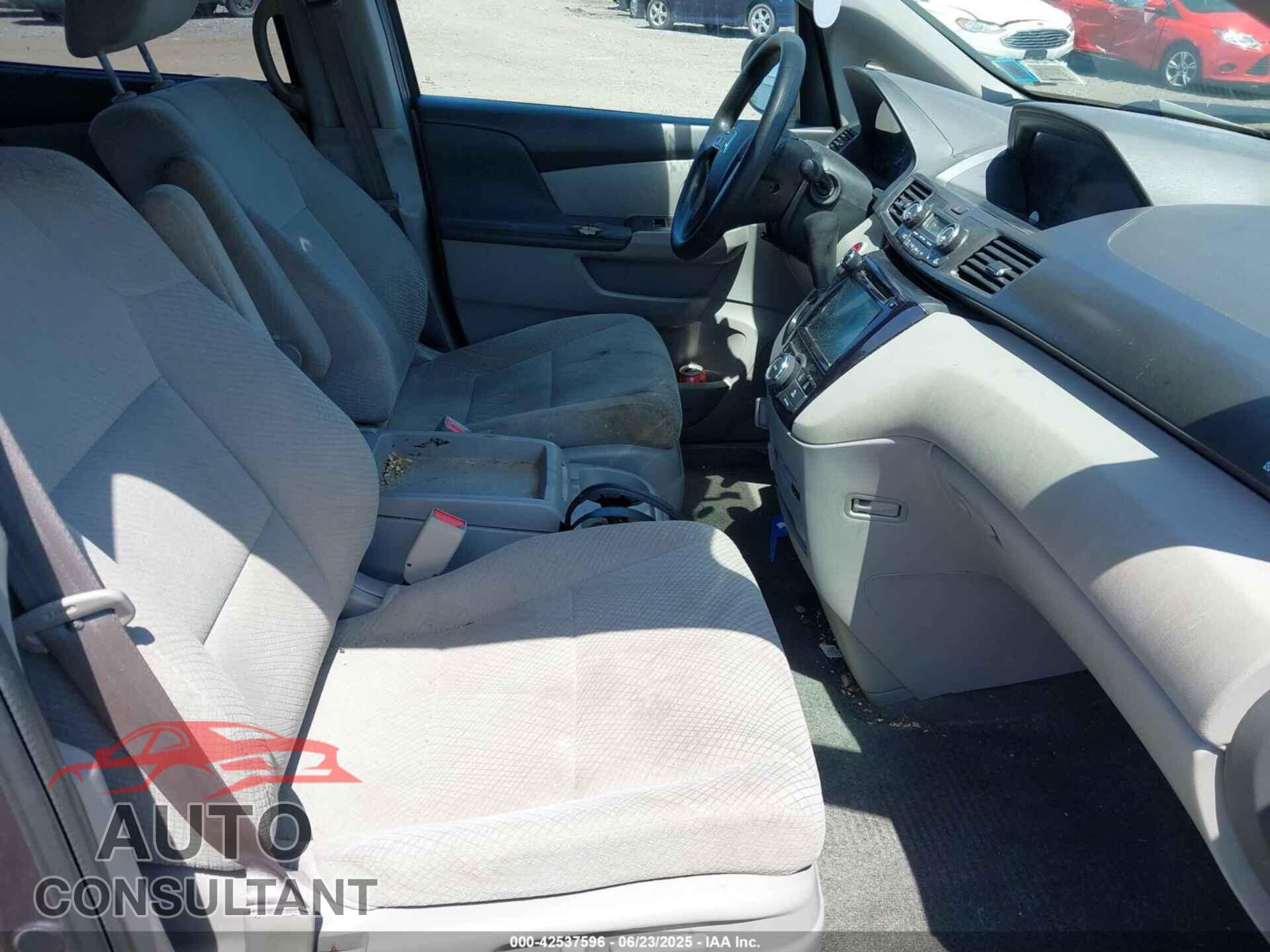 HONDA ODYSSEY 2016 - 5FNRL5H39GB016803