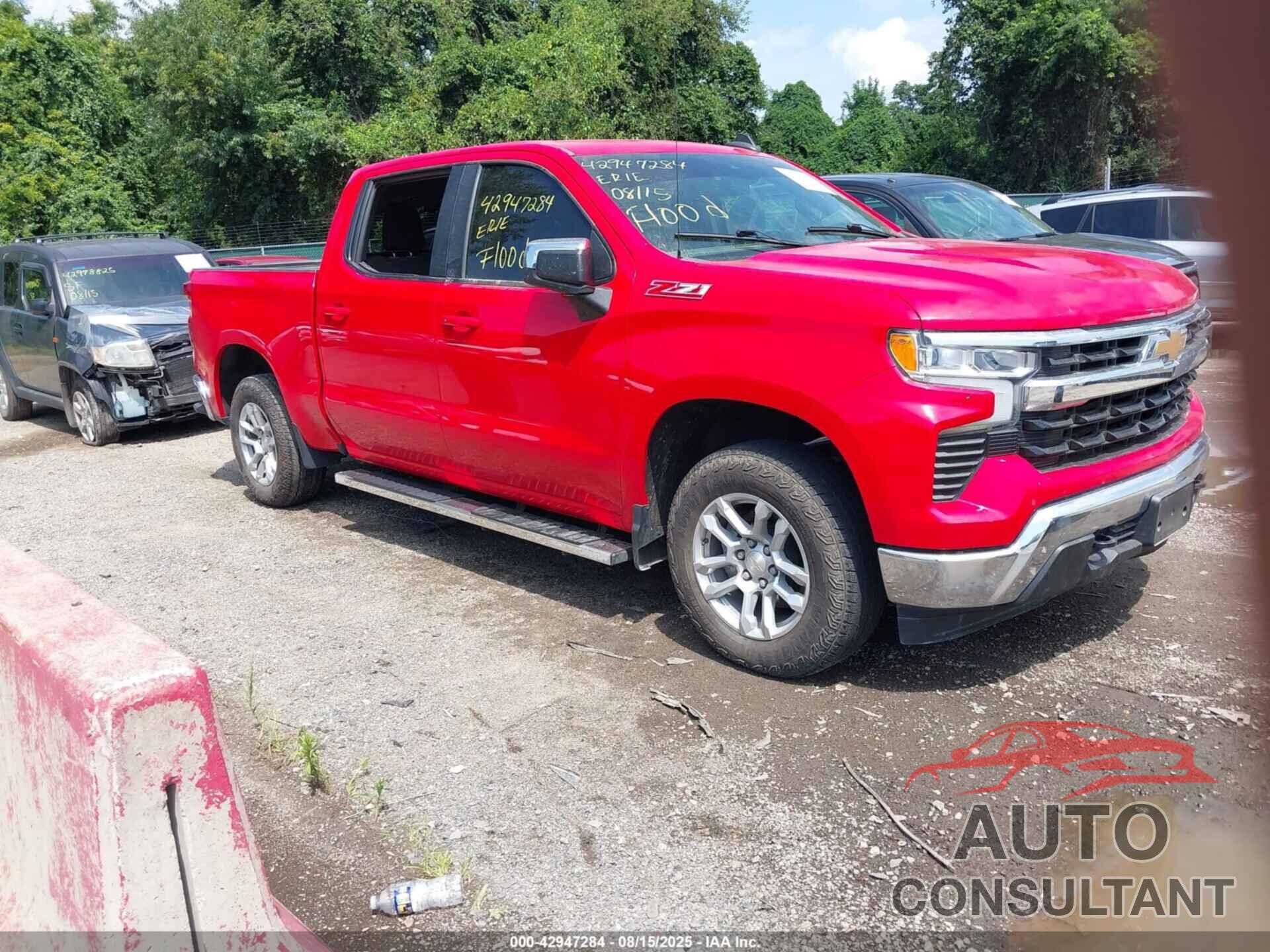 CHEVROLET SILVERADO 1500 2022 - 2GCUDDEDXN1512000