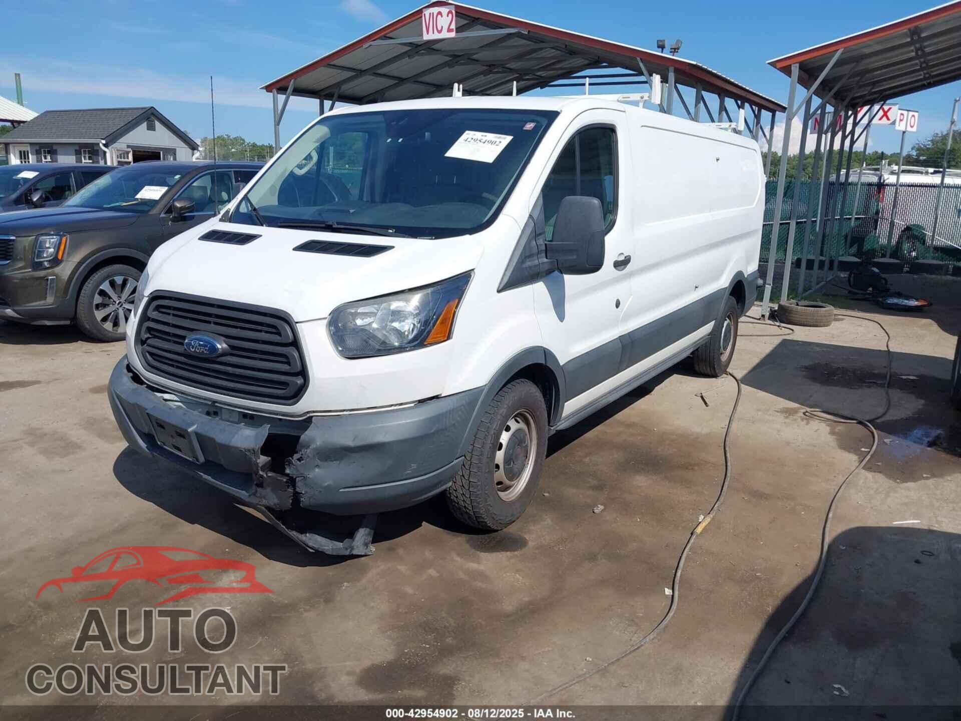 FORD TRANSIT-250 2017 - 1FTYR2YM8HKB54970
