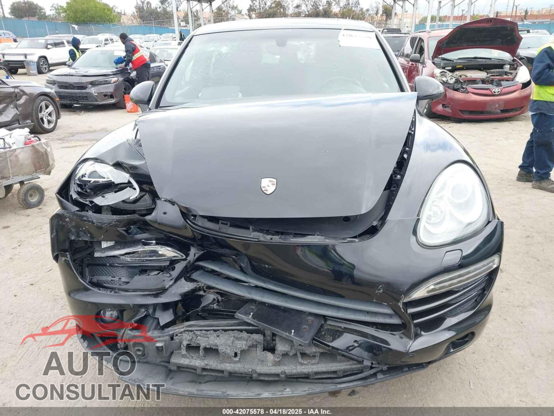 PORSCHE CAYENNE 2011 - WP1AA2A2XBLA05624