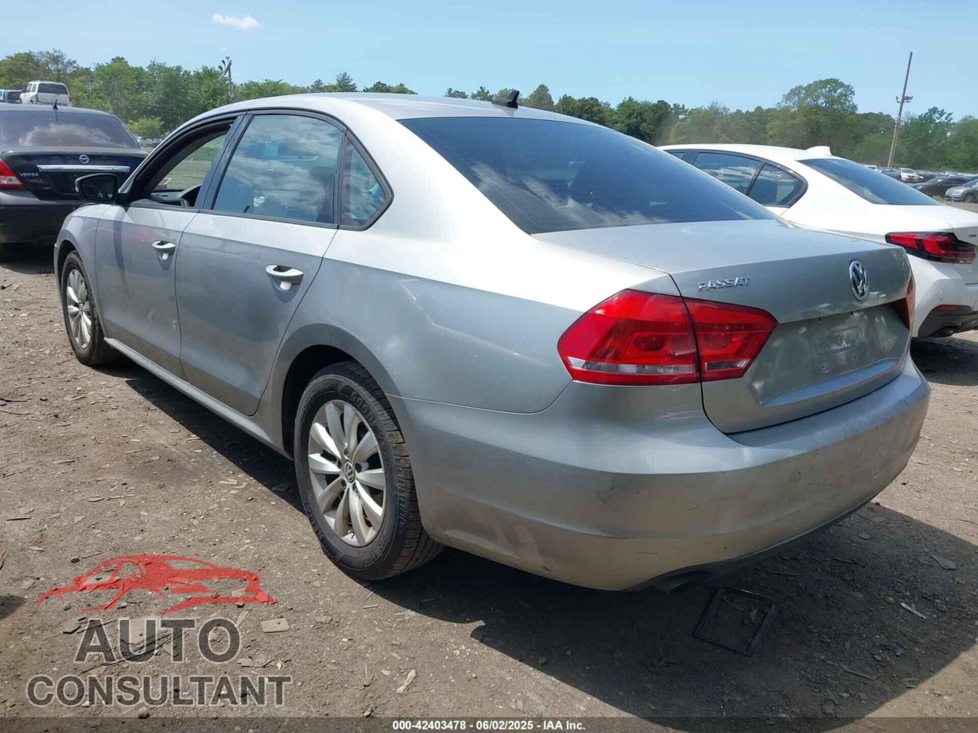 VOLKSWAGEN PASSAT 2014 - 1VWAP7A31EC003316